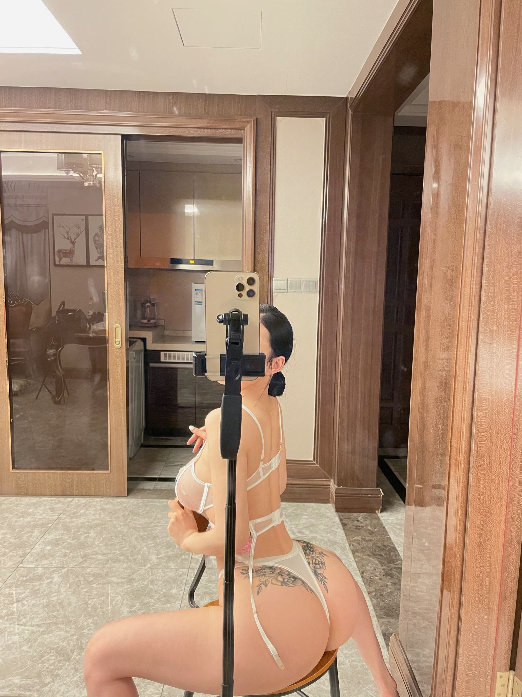 [福利COS] 美臀女神左公子666 微密圈VIP付费私拍美照合集2第74张