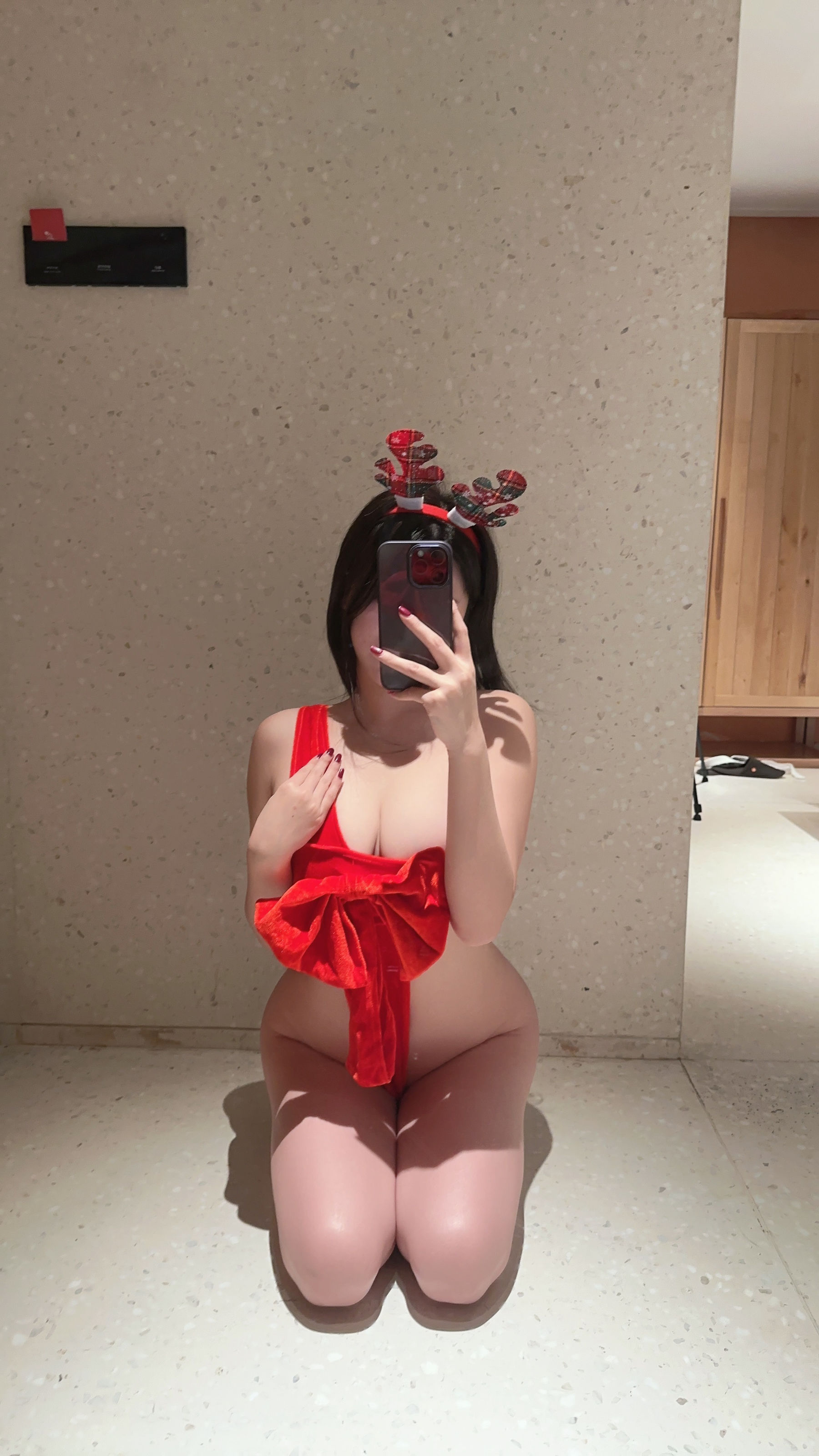 [福利COS] 奶宝妹纸 - 圣诞调教第12张