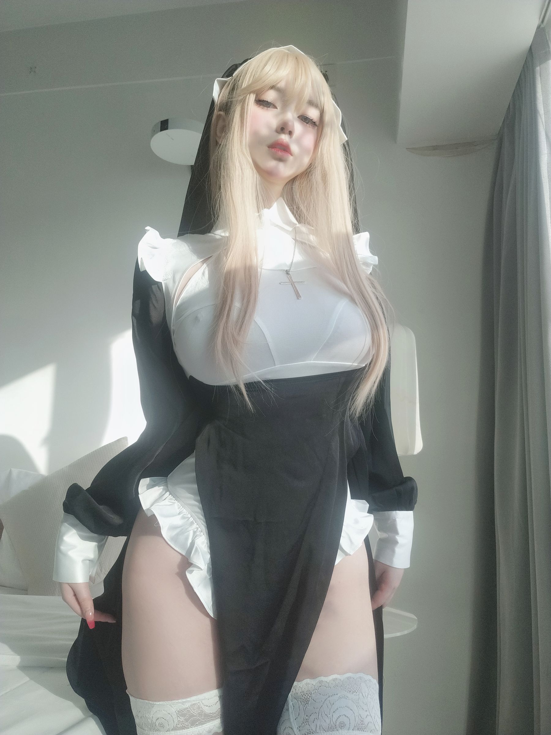 [福利COS] 女主K - 修女第17张