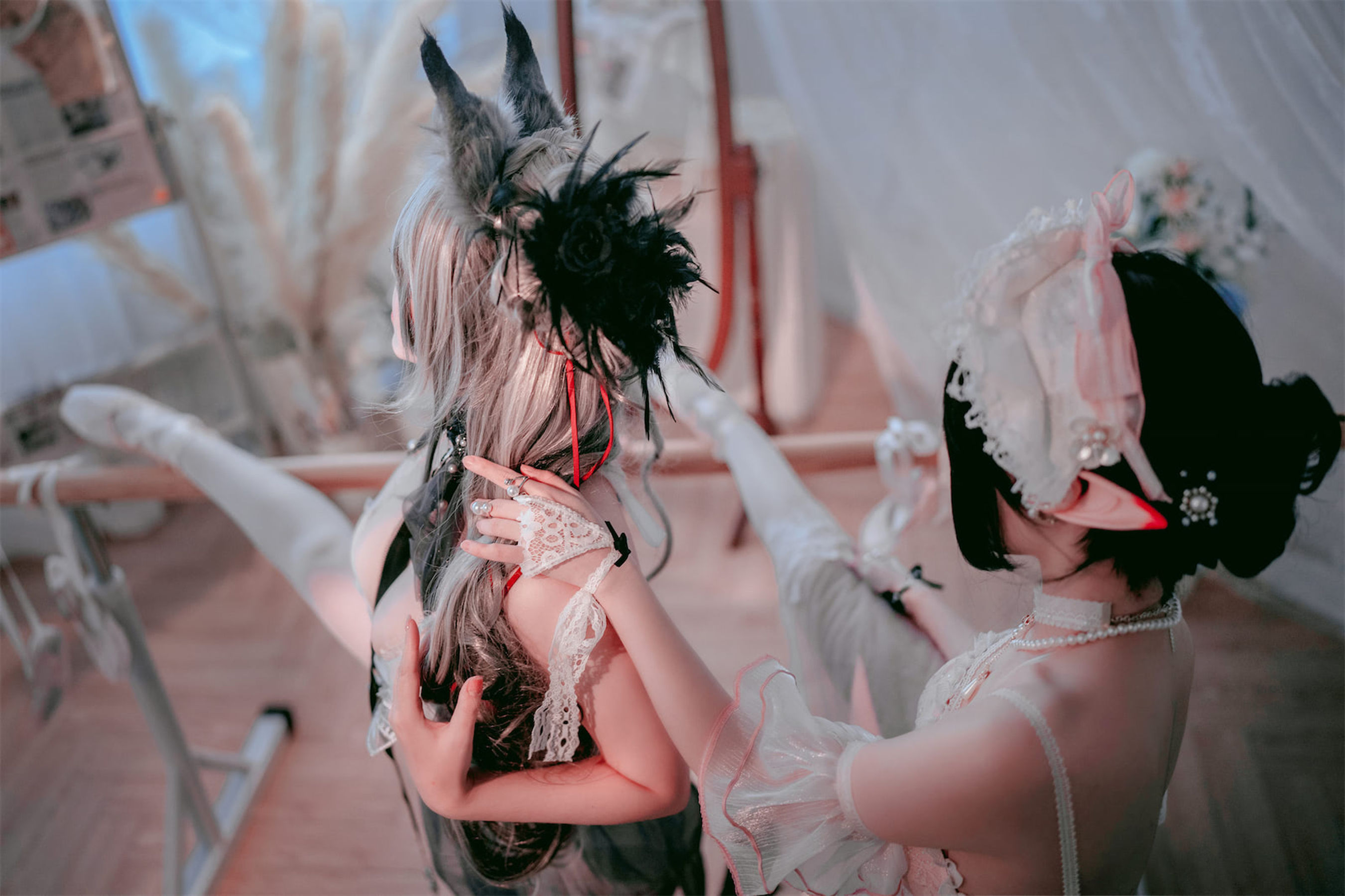 [福利COS] 可爱人气Coser面饼仙儿&amp;amp;半半子 - Arknights 黑x森蚺バレエ第17张