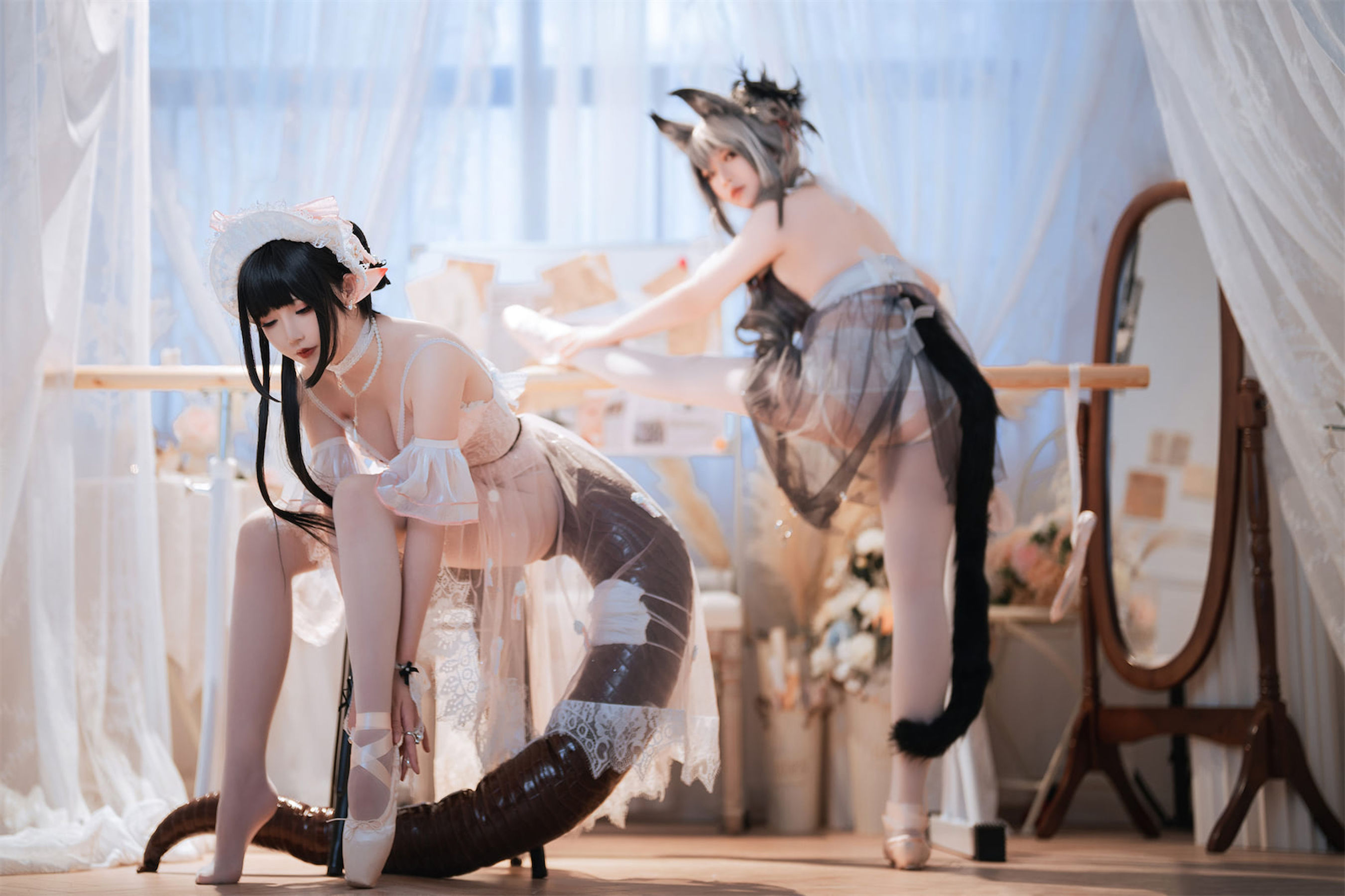 [福利COS] 可爱人气Coser面饼仙儿&amp;amp;半半子 - Arknights 黑x森蚺バレエ第14张