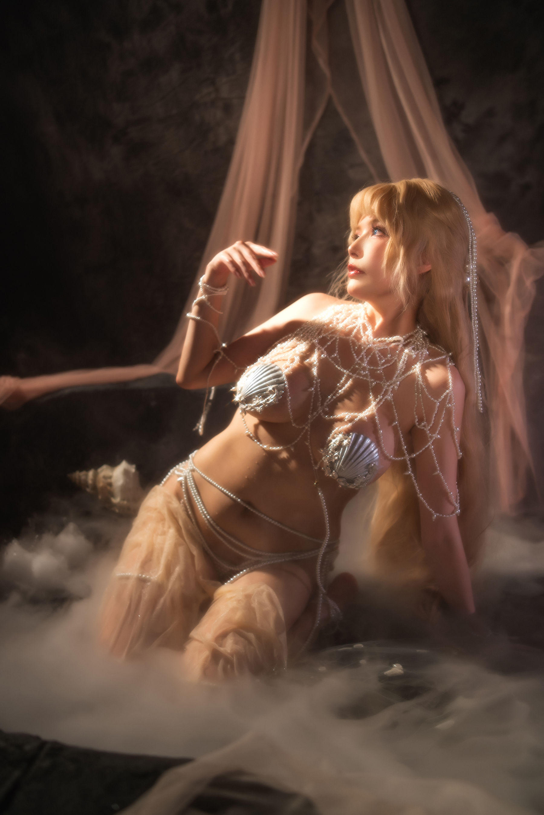 [福利COS] 秋和柯基(夏小秋秋秋) - 水中仙第1张