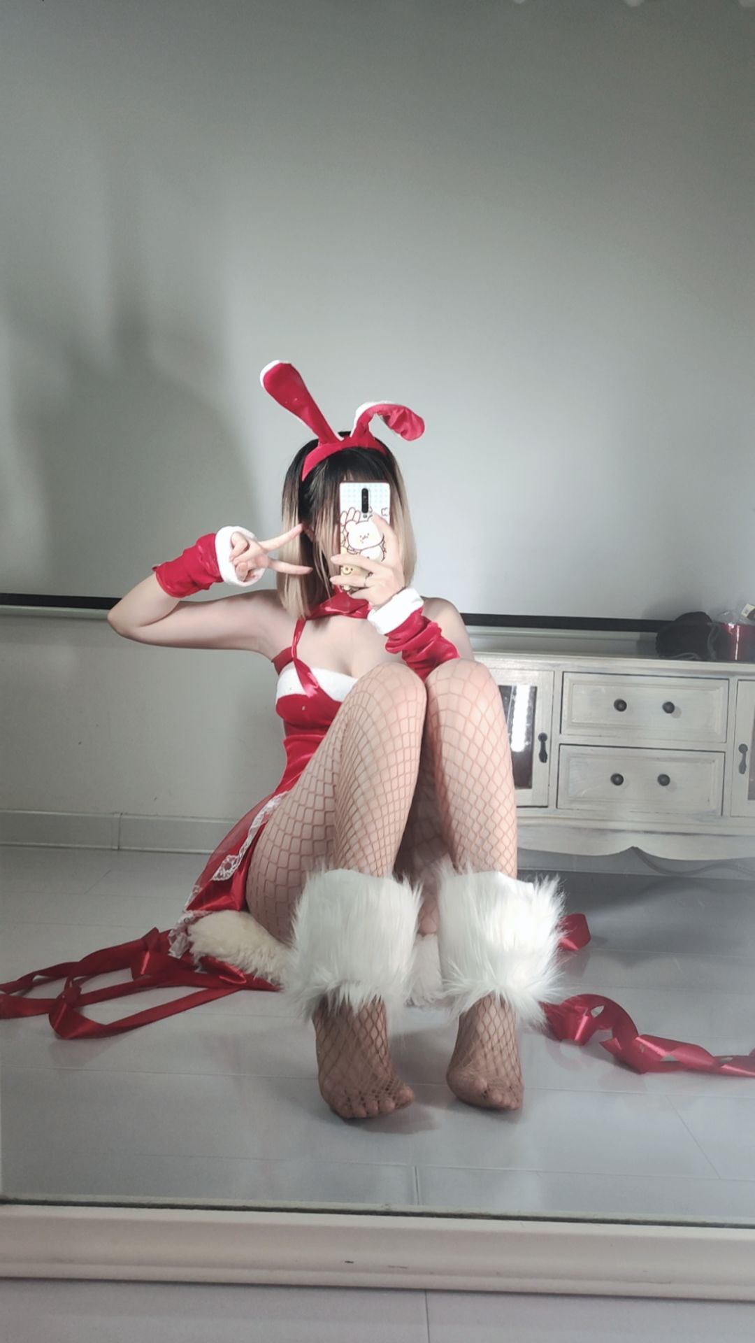 [福利COS] 洛桑w伊梓 - 网袜丝带兔兔第14张