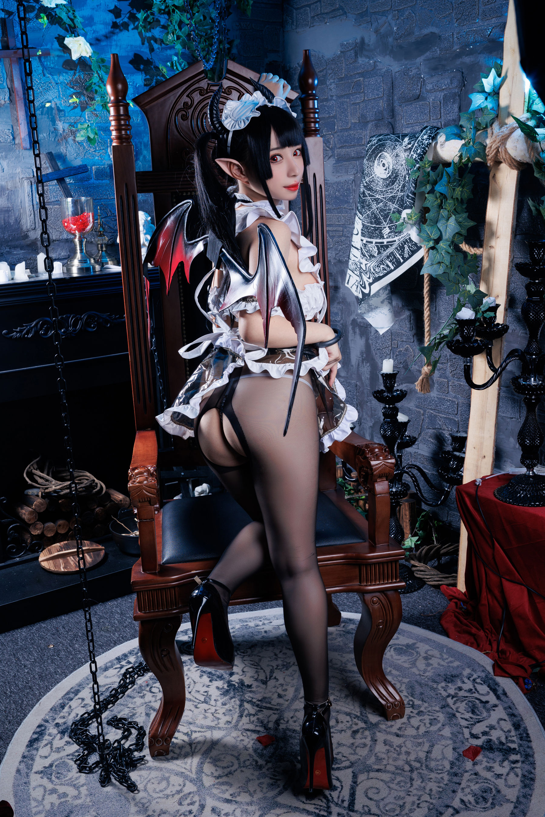 [福利COS] 胡桃猫Kurumineko - 女仆吸血姬第17张