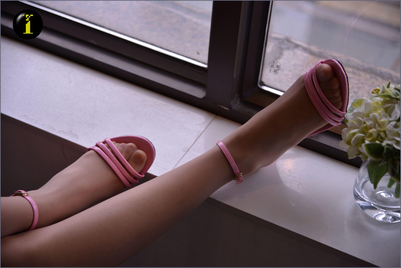 [IESS异思趣向] 普惠集 035-幸子 粉色绑带高跟鞋 在现浏览第3张