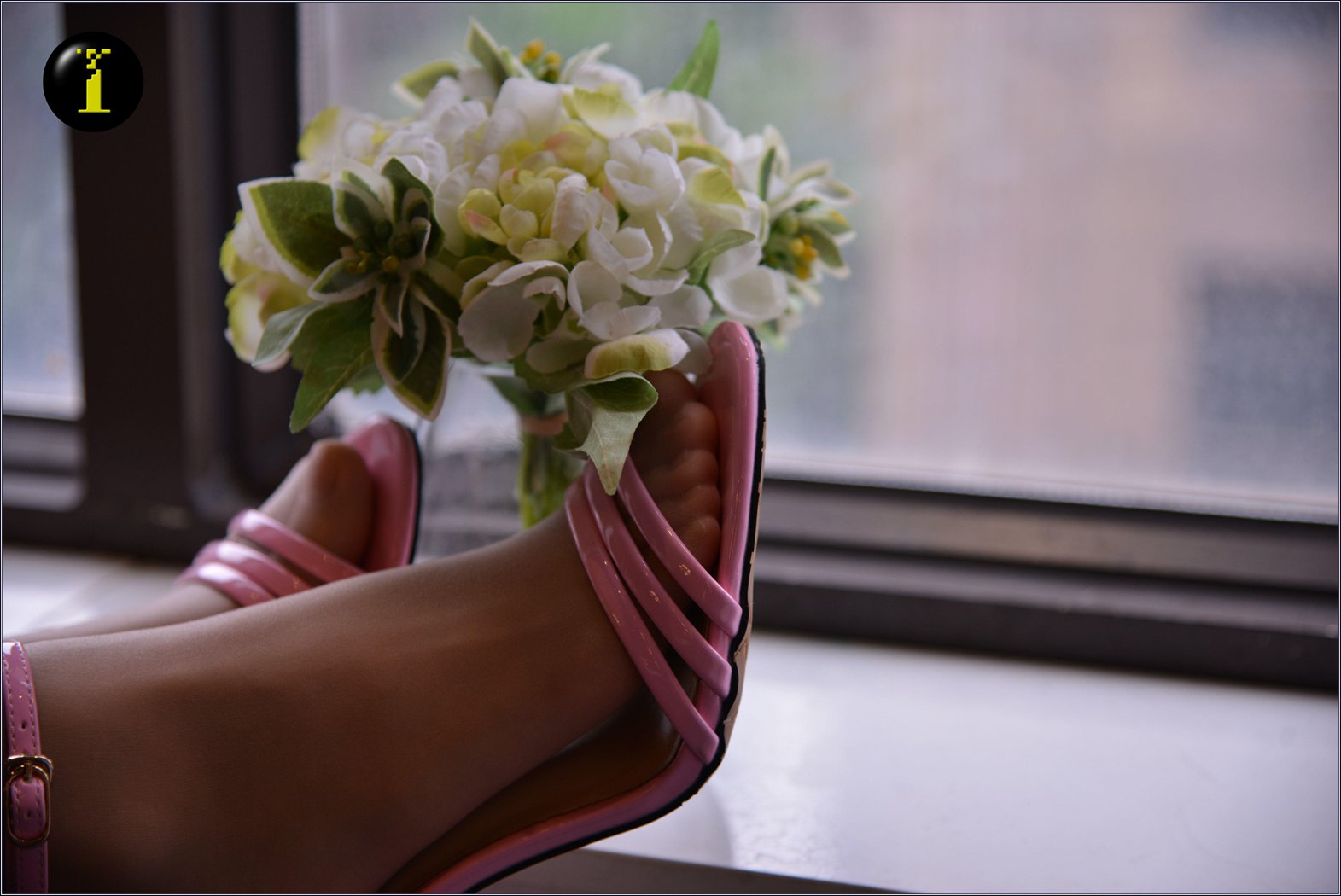 [IESS异思趣向] 普惠集 035-幸子 粉色绑带高跟鞋 在现浏览第11张