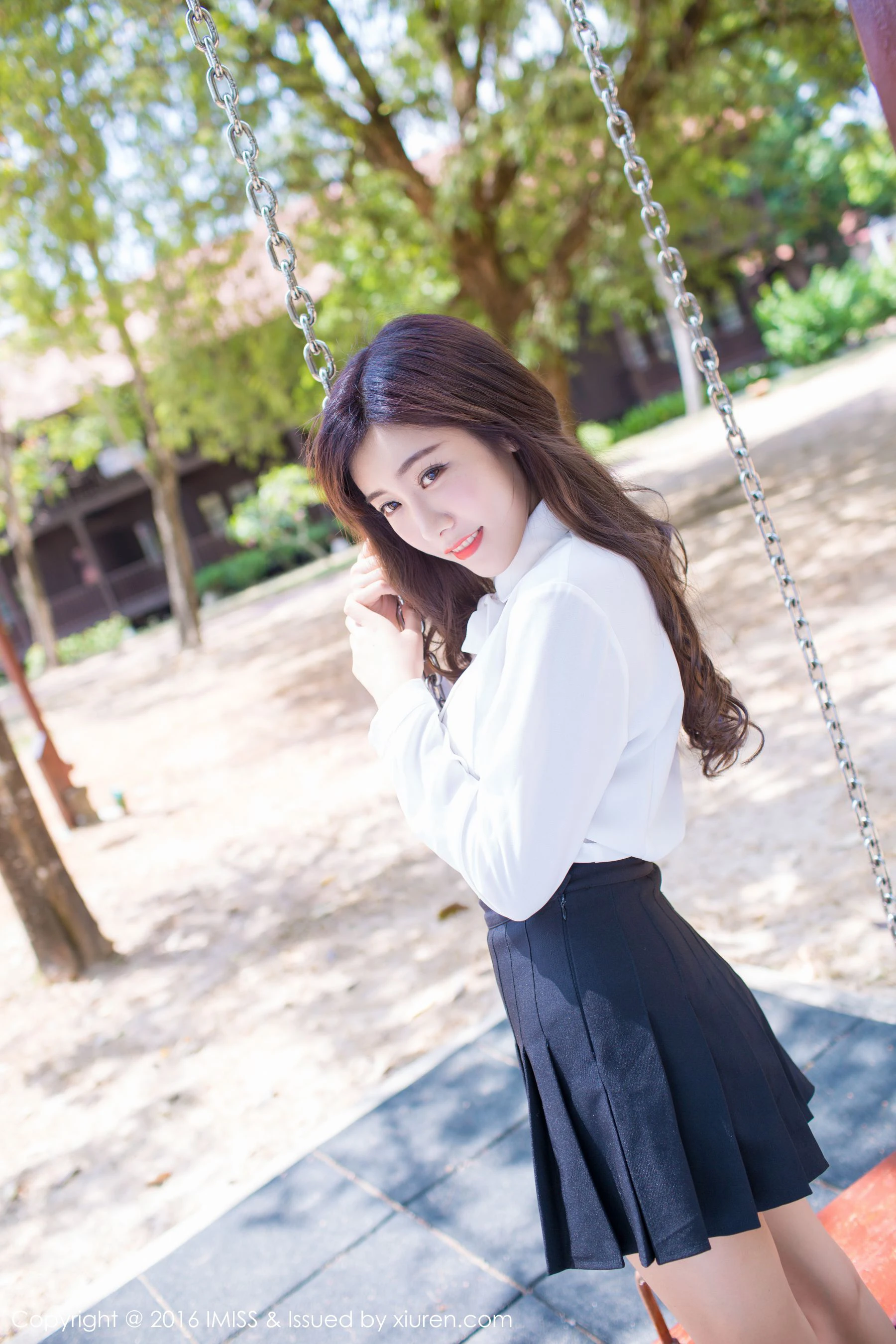 程小烦不烦《性感比基尼和白衬衫+短裙》 爱蜜社IMiss Vol.089第16张