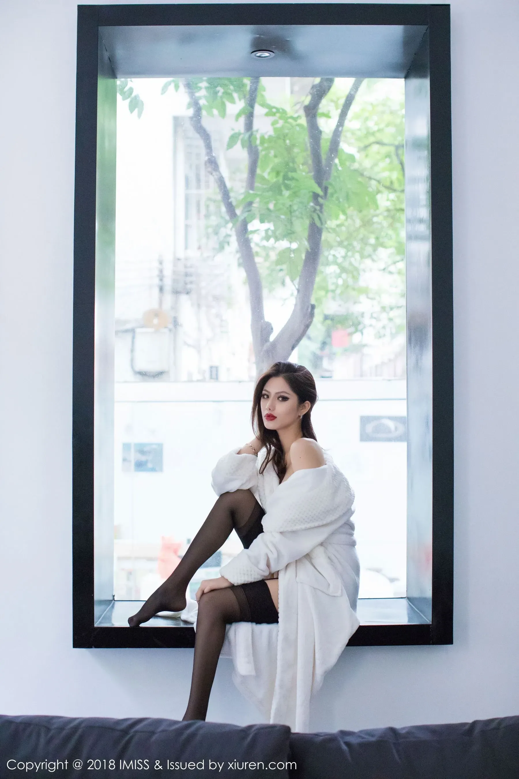 若彤boomboom《高挑美女的黑丝魅惑》 爱蜜社IMiss Vol.231第9张