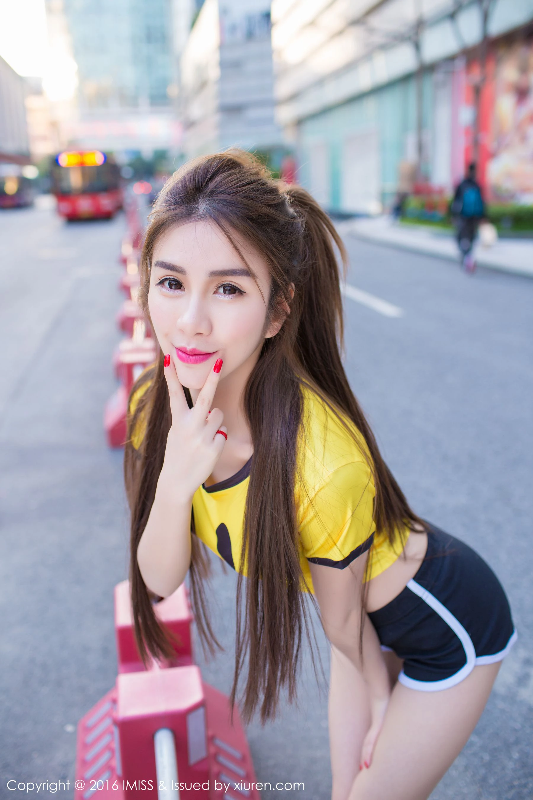 李李七七喜喜《泳装+内衣+街拍》 爱蜜社IMiss Vol.078第19张
