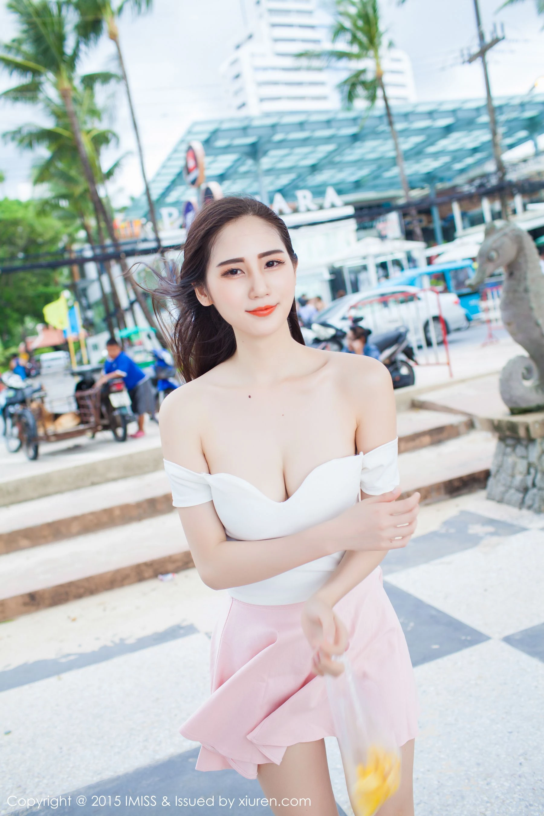 高挑美女SISY思《4套清新服饰》 爱蜜社IMiss Vol.041第16张