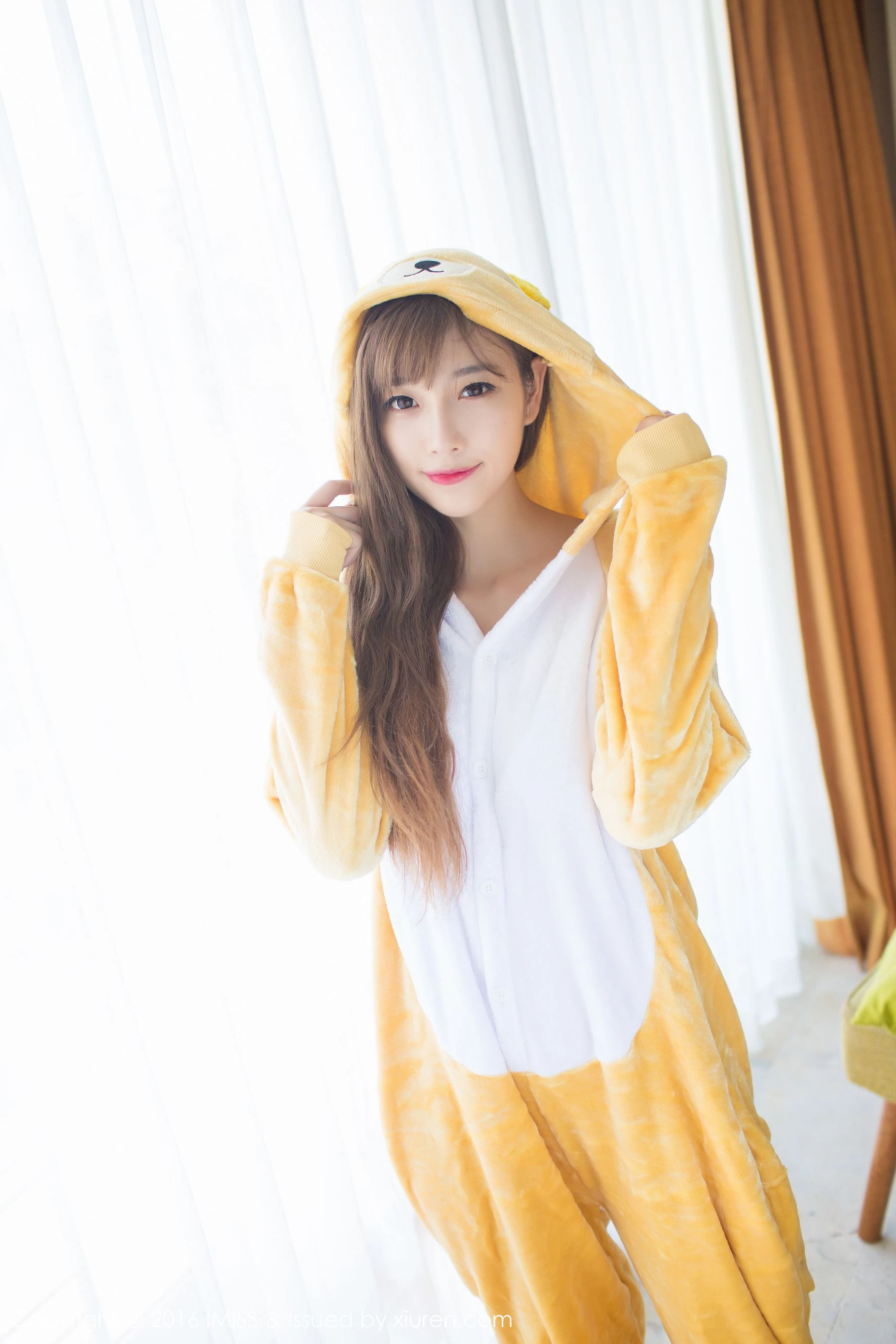 sugar小甜心CC《美女扮野兽+旗袍与丝袜》 爱蜜社IMiss Vol.136第1张