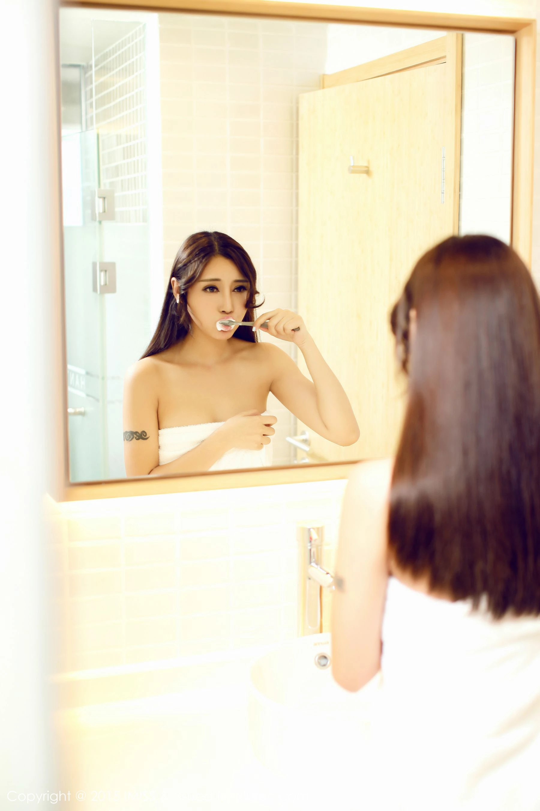 樂樂Mango《浴巾裹胸+丁字裤》 爱蜜社IMiss Vol.009第1张