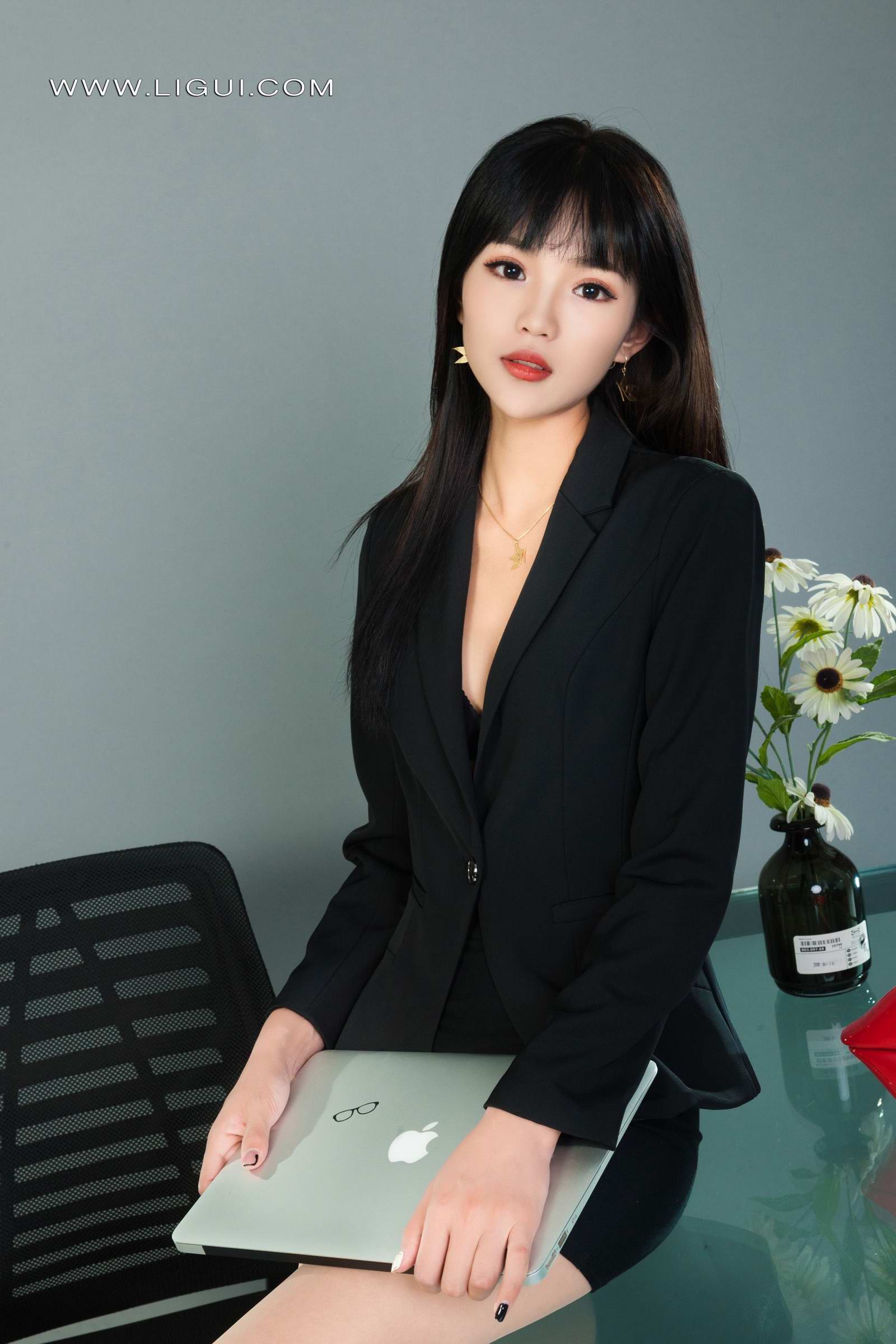 Ligui丽柜 2022.02.16 《乖巧的小秘书》菜菜第4张