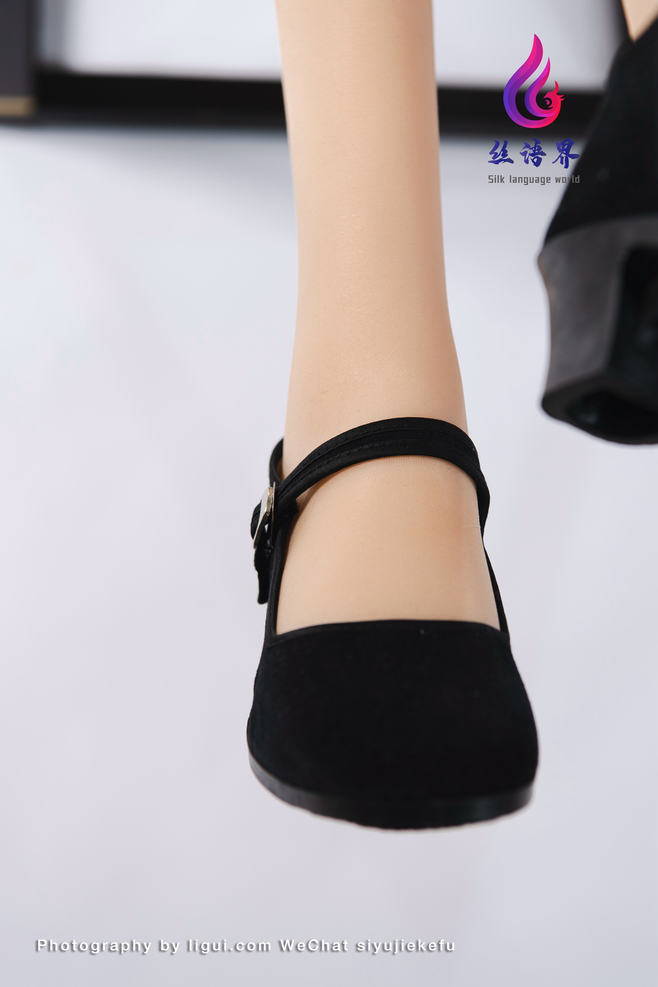 [Ligui丽柜]2022.04.12《缚娃虐恋》瑜薇第32张