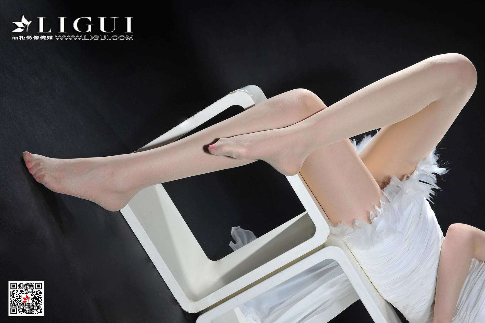 Ligui丽柜  2020.05.24 网络丽人 Model 菲菲第19张