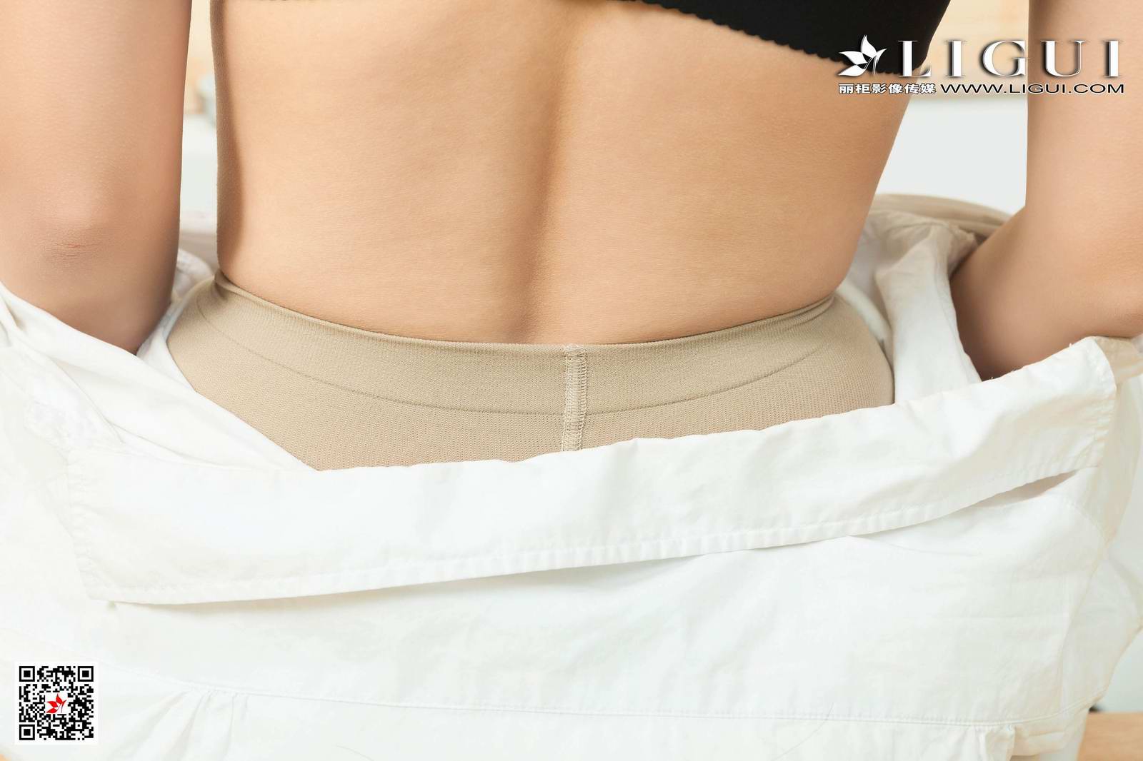Ligui丽柜  2020.05.27《香浴名莲》潘潘第1张