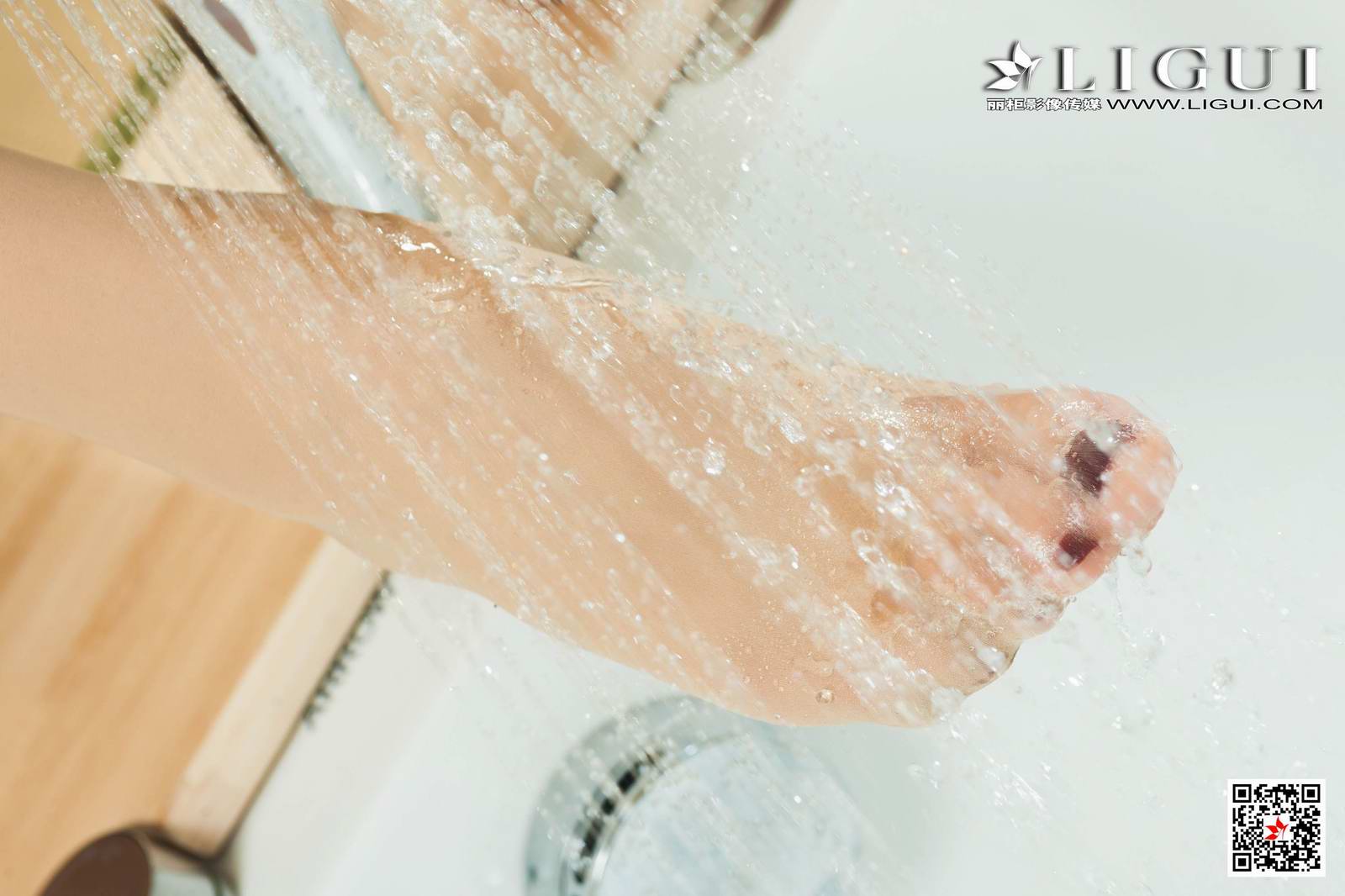 Ligui丽柜 2020.07.02《浴室现春光》兔子第16张