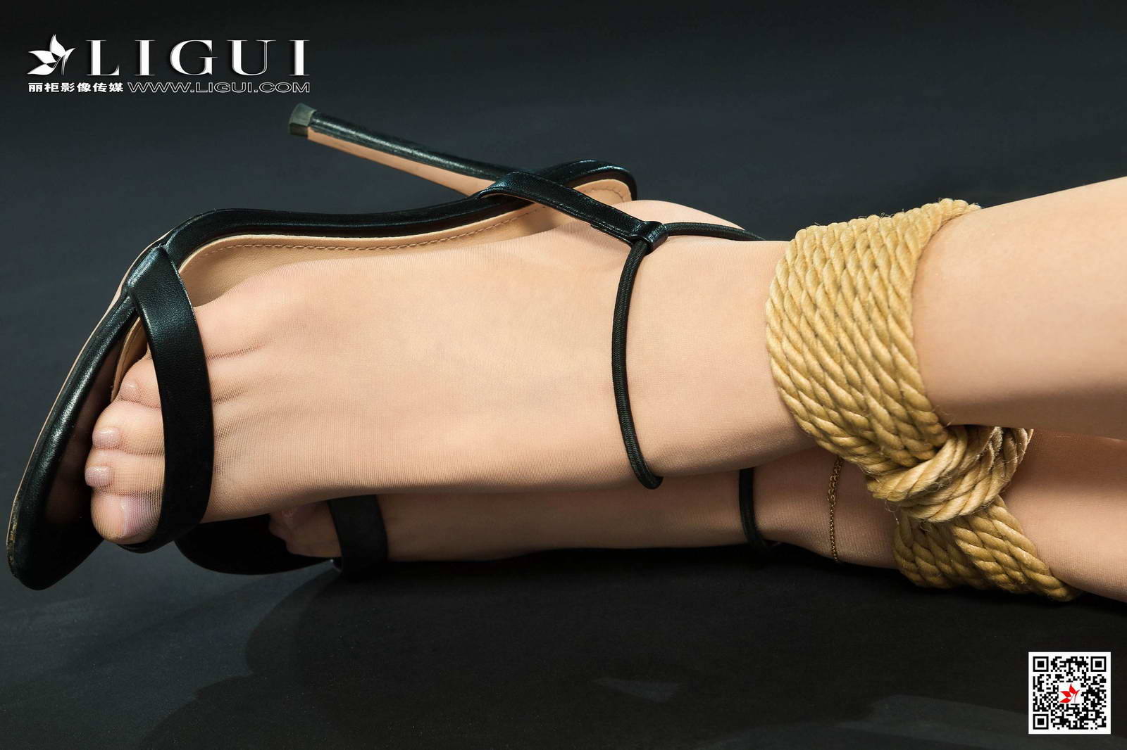 Ligui丽柜 2020.10.02《紧缚新莲》白雪第1张