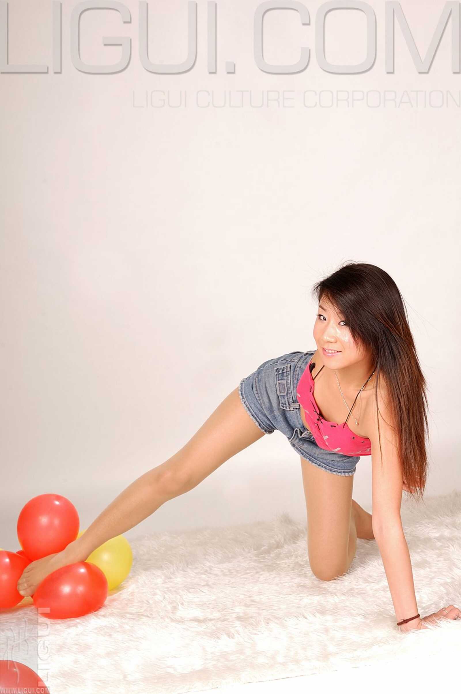 [丽柜LiGui] Model 默默《牛仔女孩》丝足写真集图片第6张