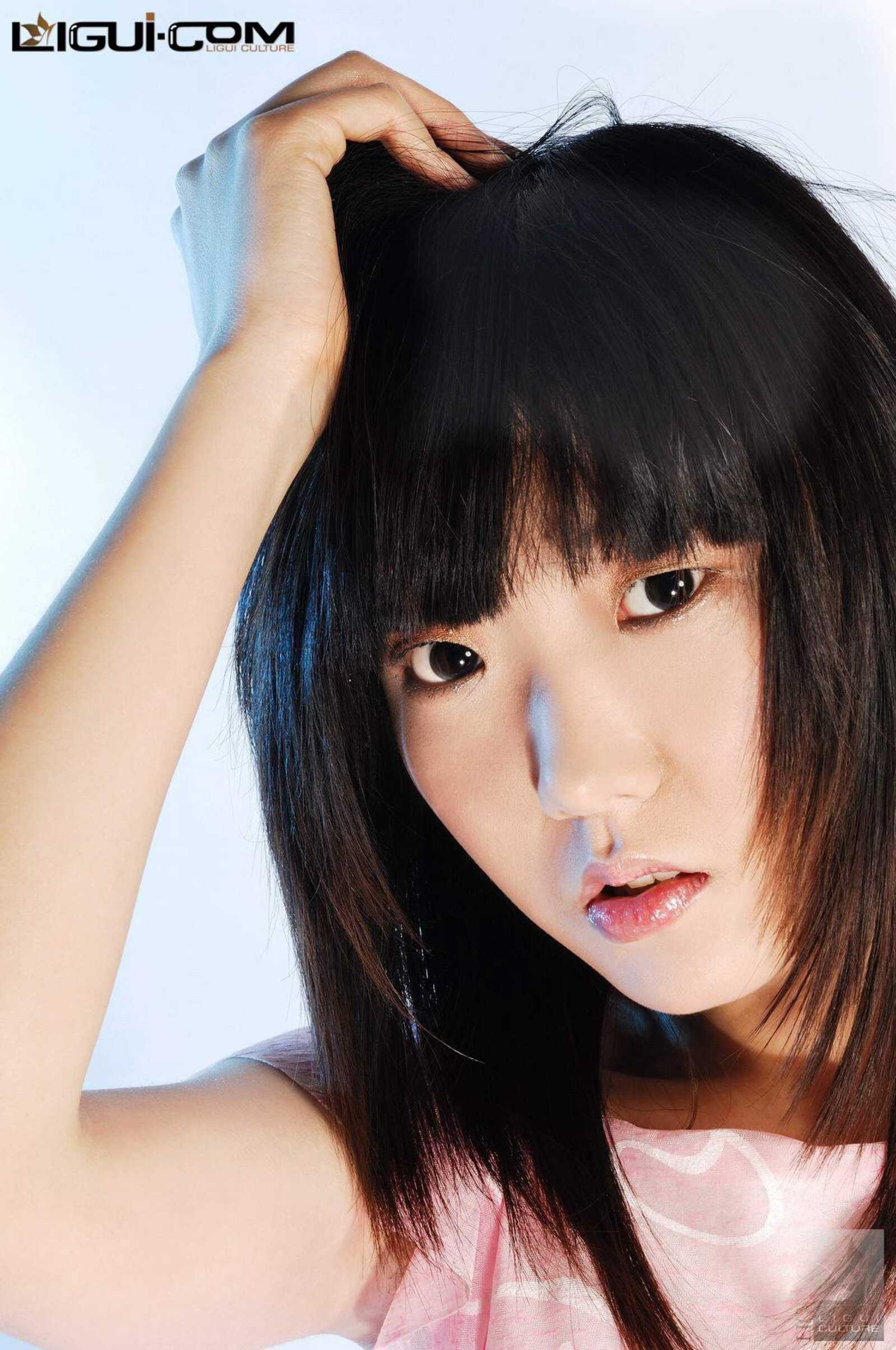 [丽柜LiGui] Model 猫柯希《白丝淡雅》丝足写真图片第7张