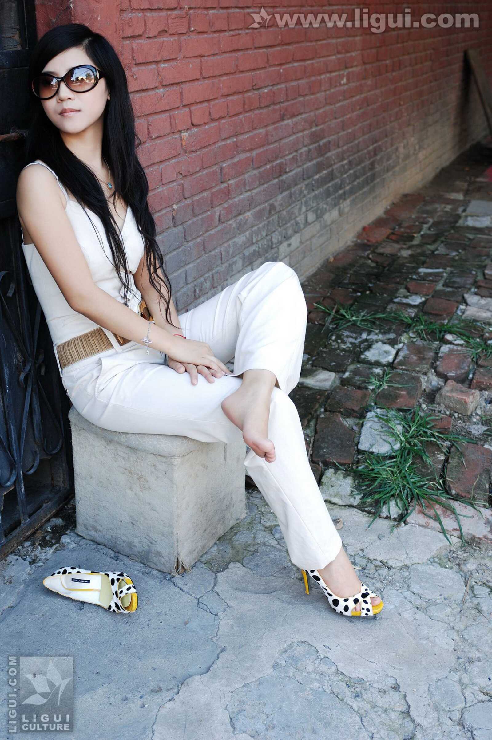 Model 卡鲁鲁《时尚美足达人街边秀》 [丽柜LiGui第4张