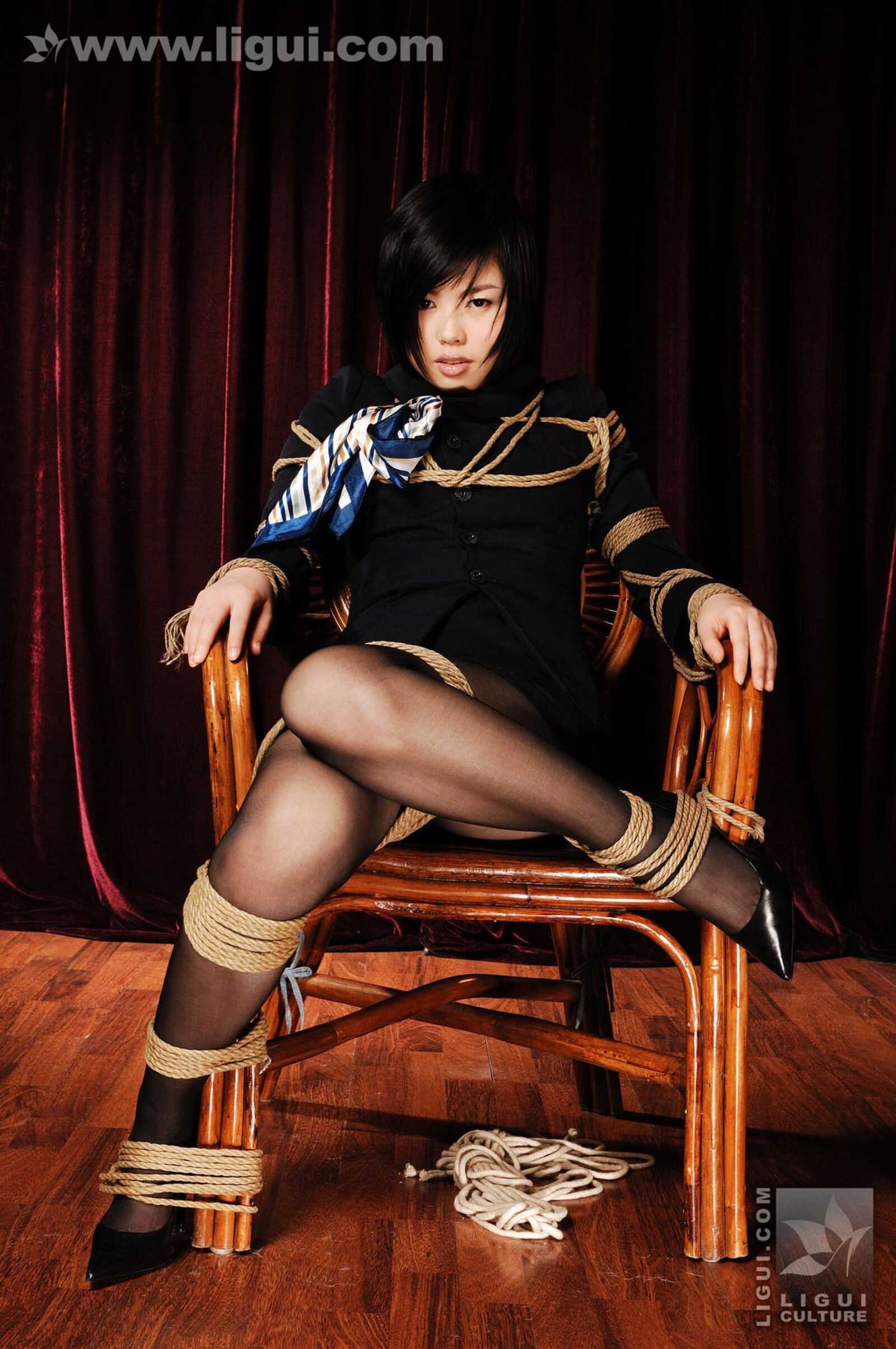 Model 幕子《环环相扣女王沦为阶下囚!》 [丽柜美第14张
