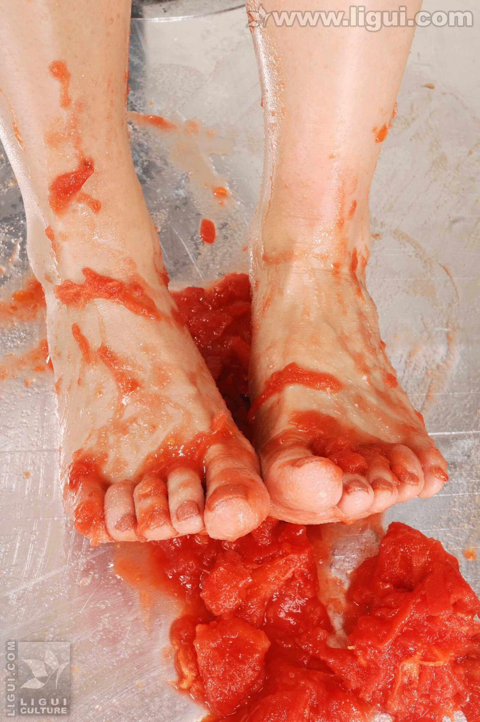 Model 尤美《黏湿的美腿踩踏》 [丽柜LiGui] 美腿玉第2张