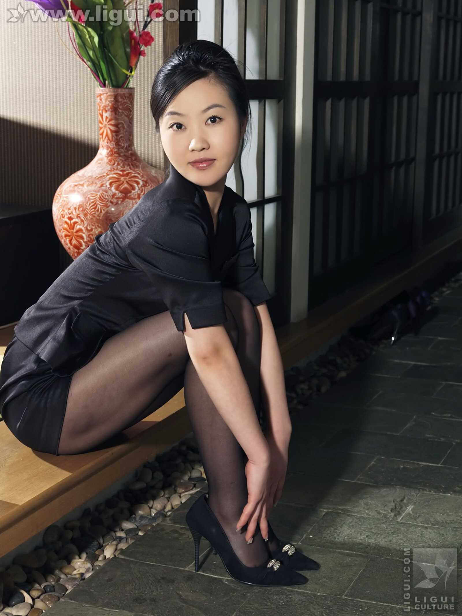 Model 小露露《民族风情的高跟丝袜》 [丽柜LiGui第7张