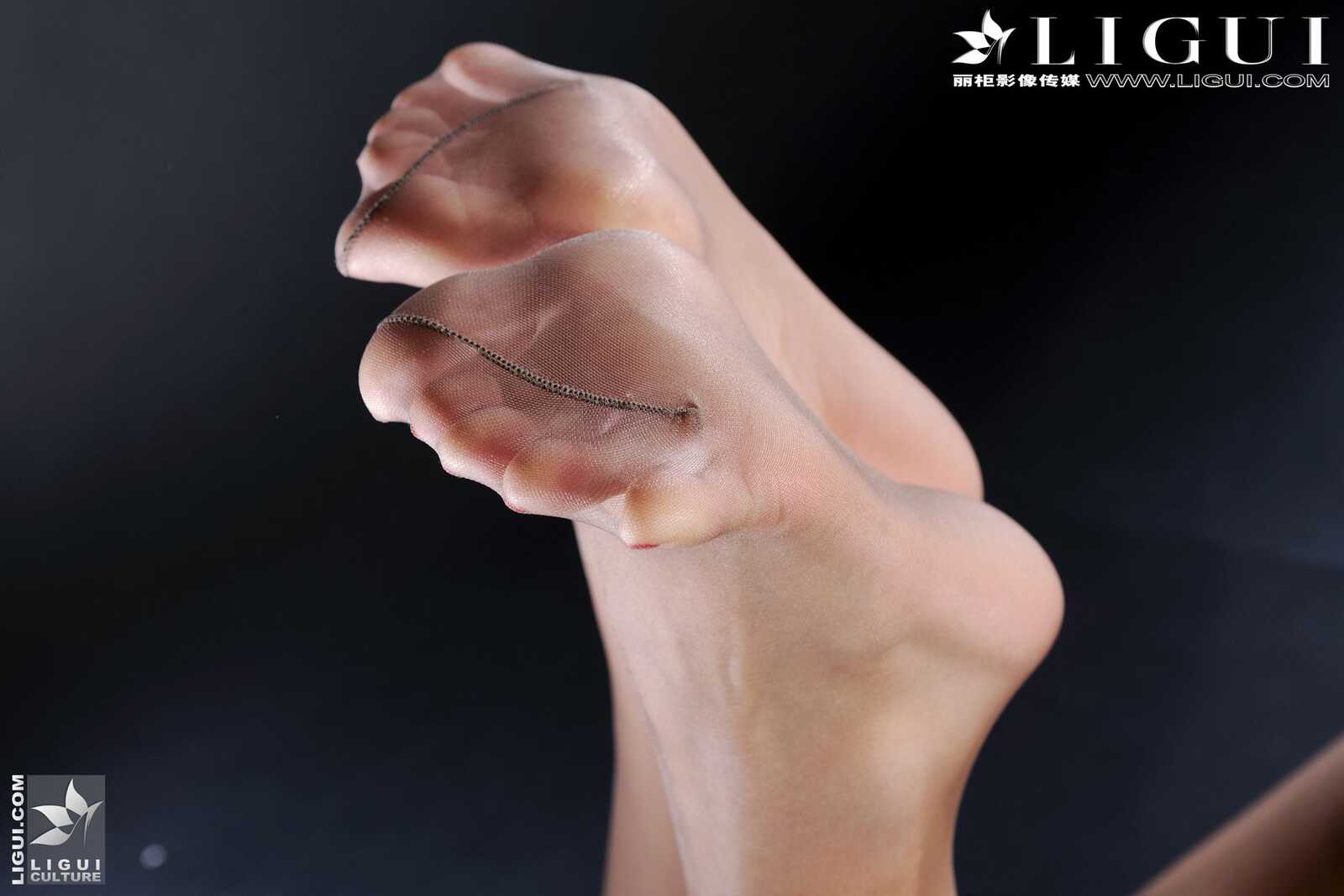 Model 思玉《俏丽女警》 [丽柜LiGui] 美腿玉足写真第1张