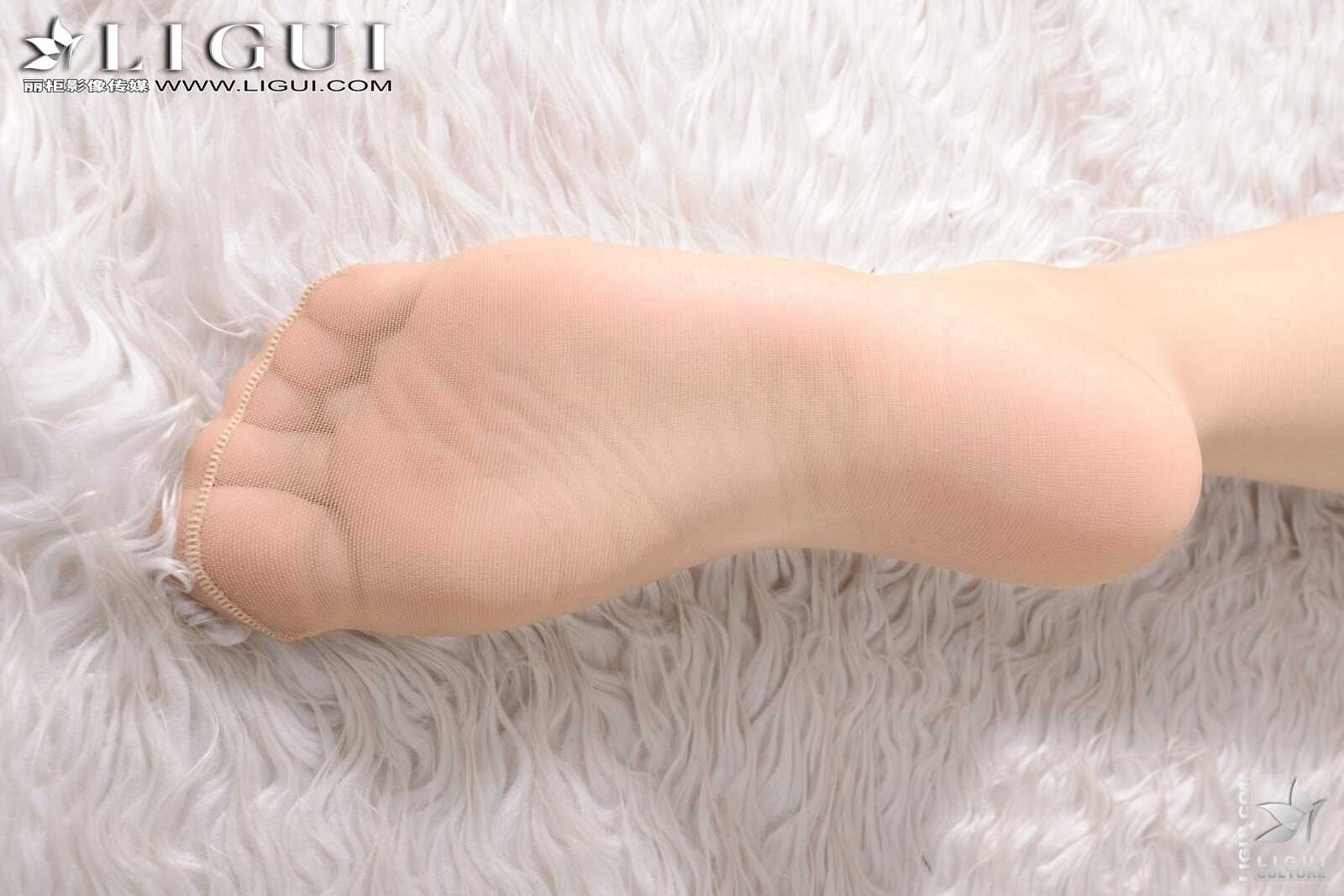 Model 樂樂《丝足美腿的诱惑》 上下合集 [丽柜L第1张