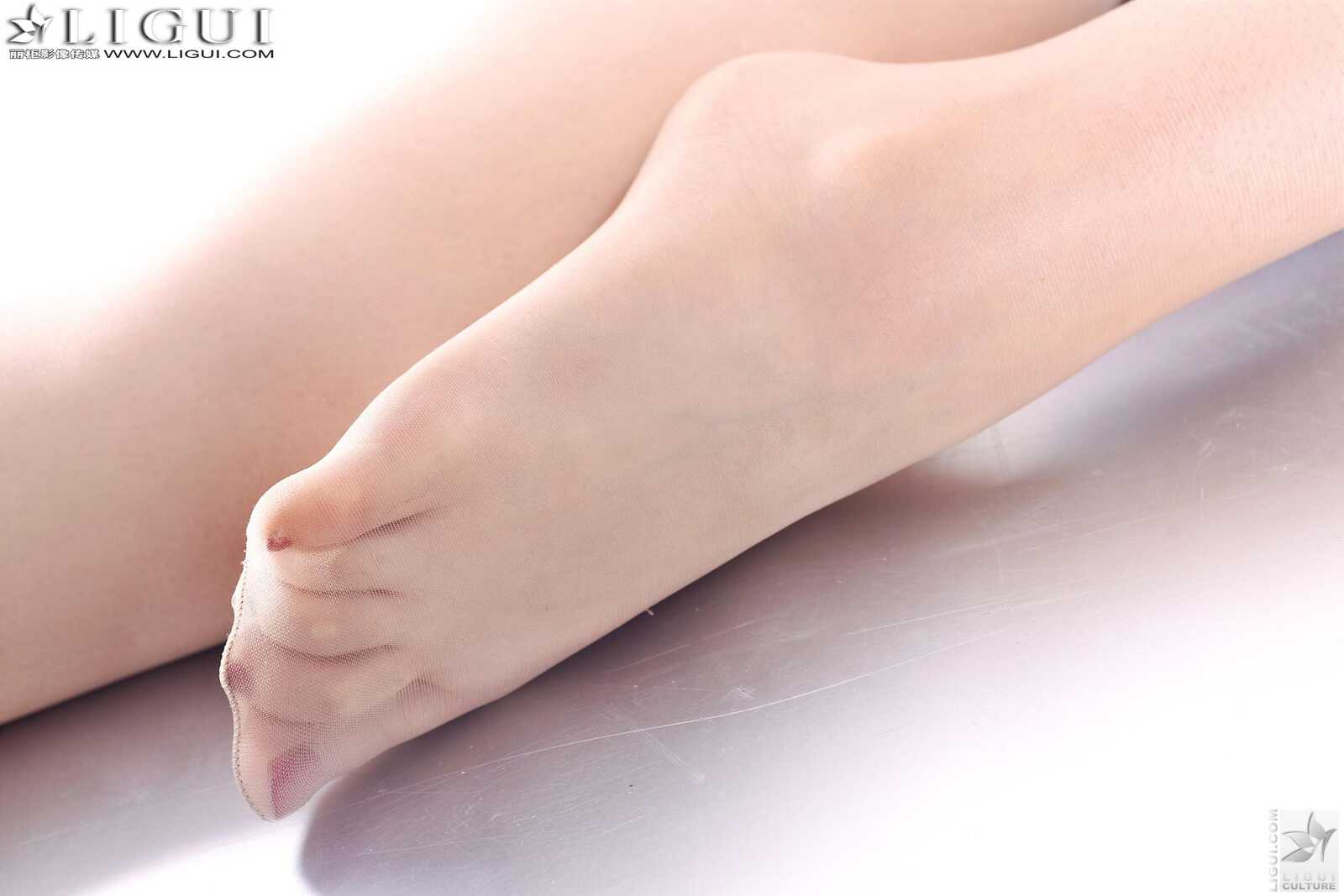 Model 允儿《长腿牛仔高跟妹子》 [丽柜LiGui] 美腿第3张