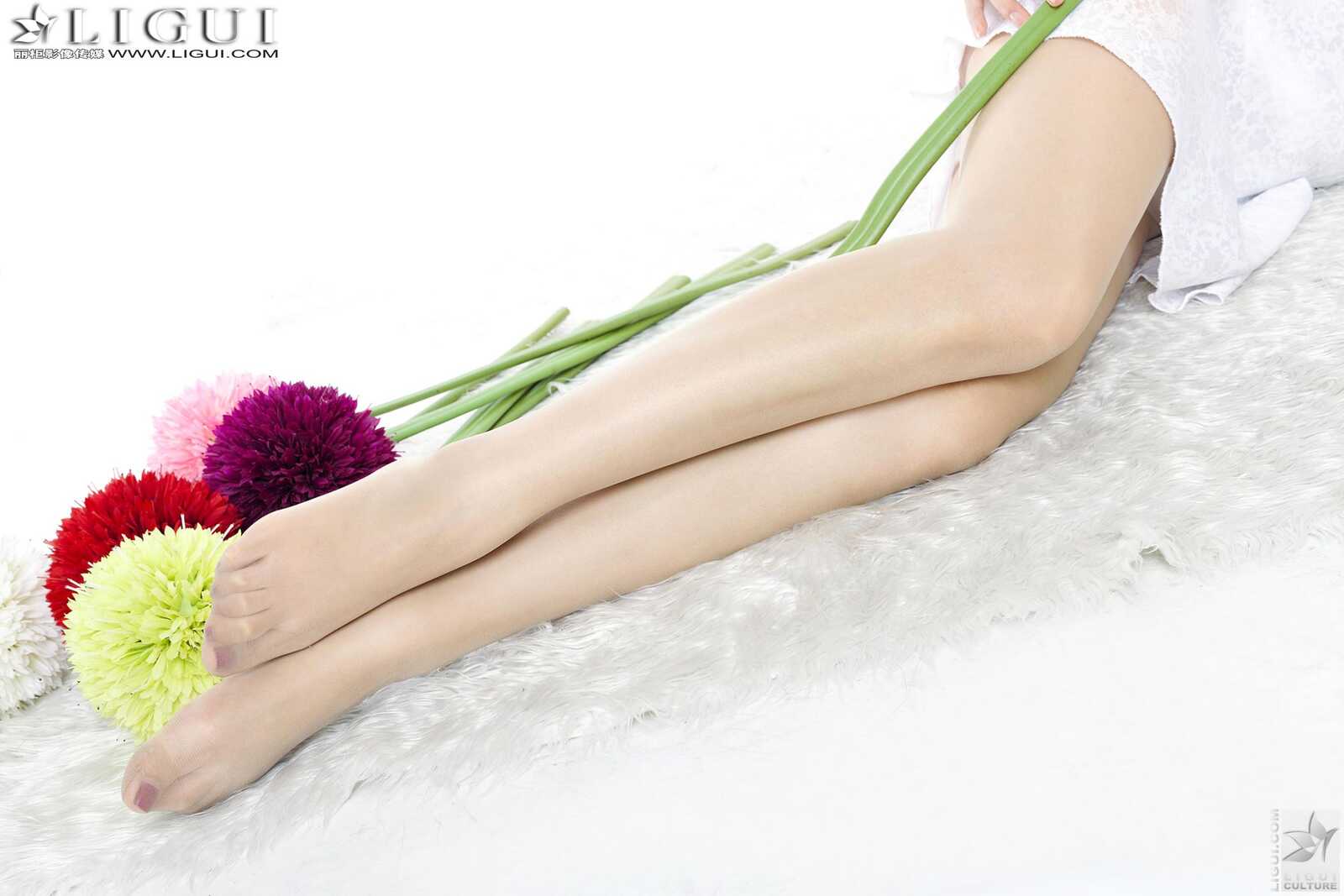 Model 文静《唯美睡衣美足》上下全集 [丽柜LiGui第8张