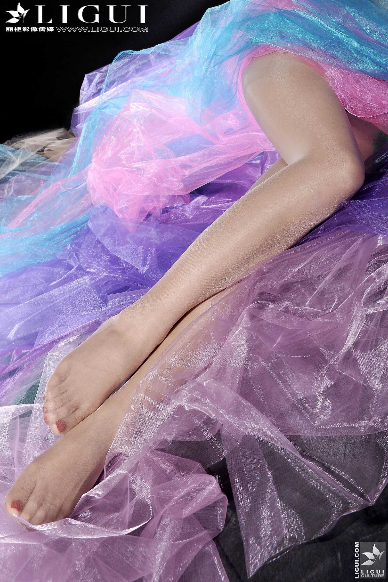 Model 安娜《薄纱丝足》[丽柜贵足] 美腿玉足写真第7张
