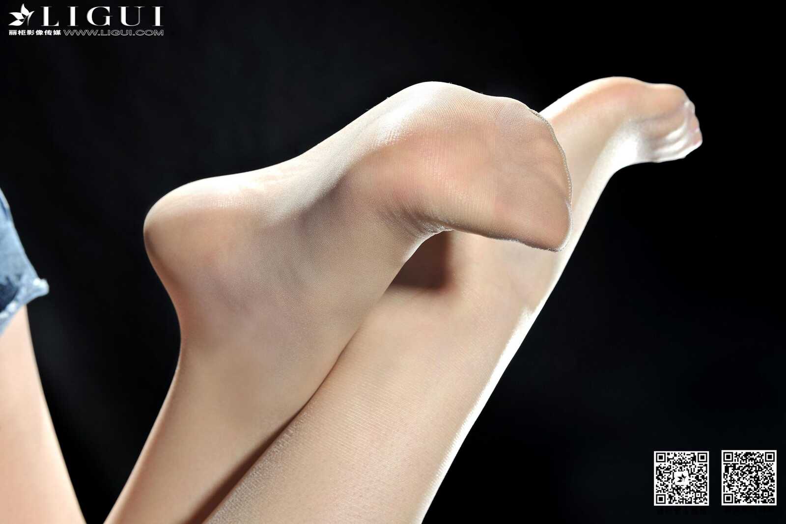 Model 允儿《牛仔热裤高跟美足》上下全集 [丽柜贵第4张