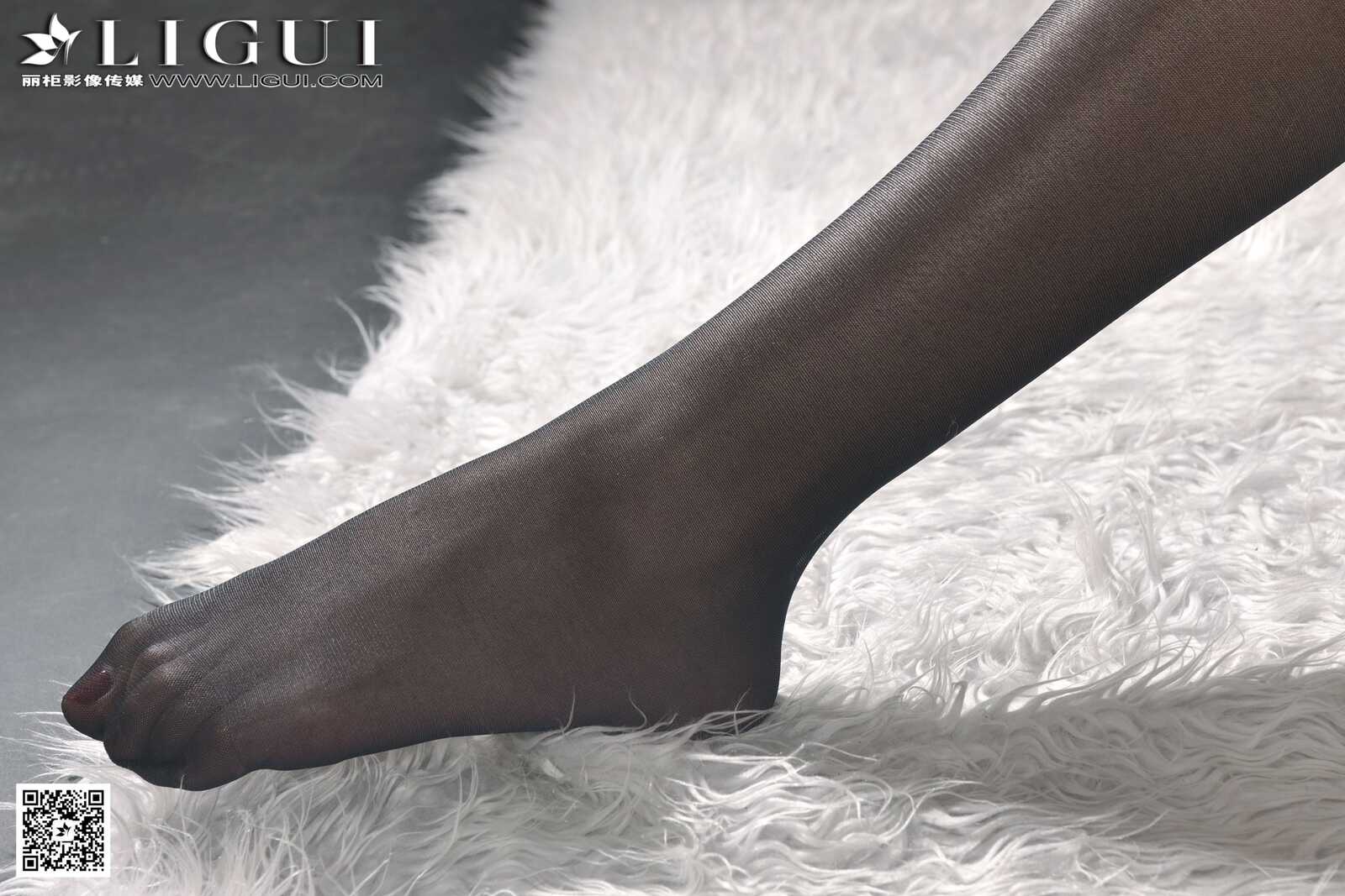 LIGUI文欣《黑丝美腿丝足》 上下部合集 [丽柜] 写第6张