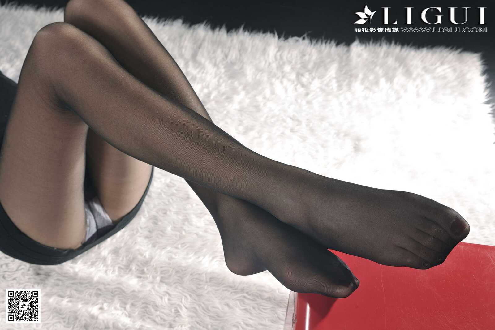 LIGUI文欣《黑丝美腿丝足》 上下部合集 [丽柜] 写第5张