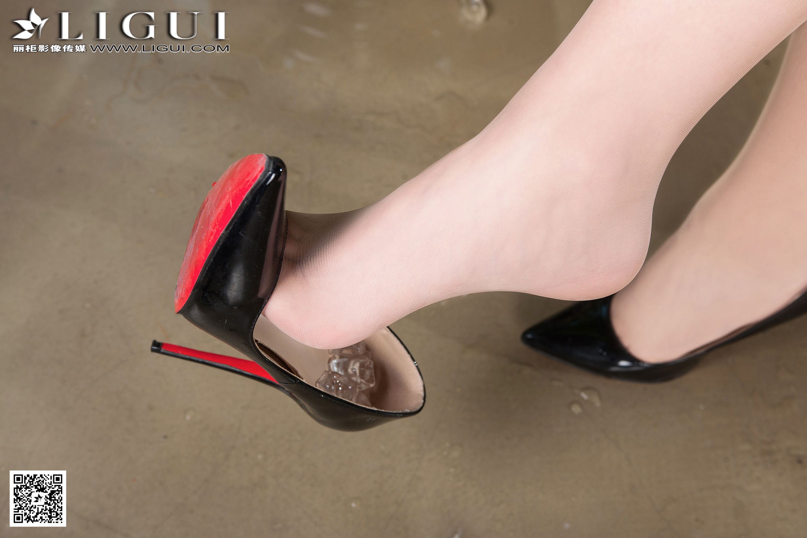 筱筱《OL冰块丝足》[LIGUI丽柜贵足学校] 写真集第7张
