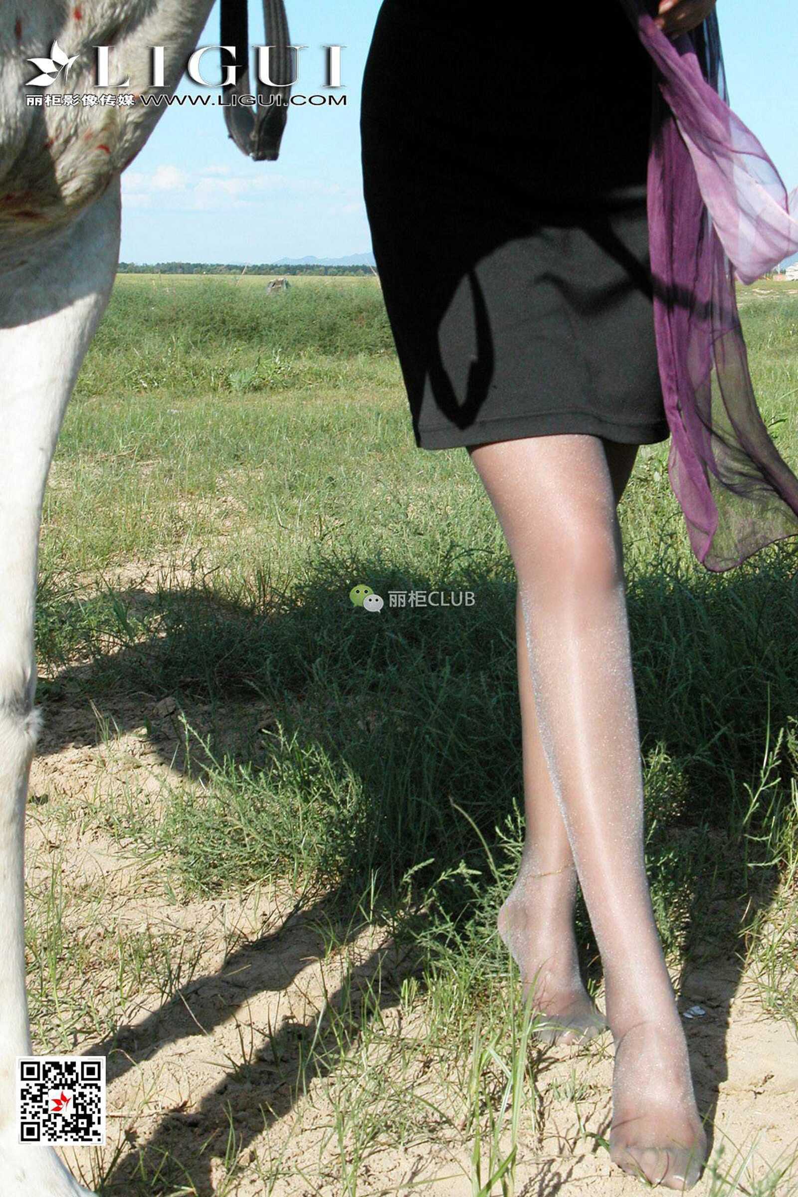 腿模丝高《白马女郎美丝》 [丽柜LIGUI] 美腿丝足第2张