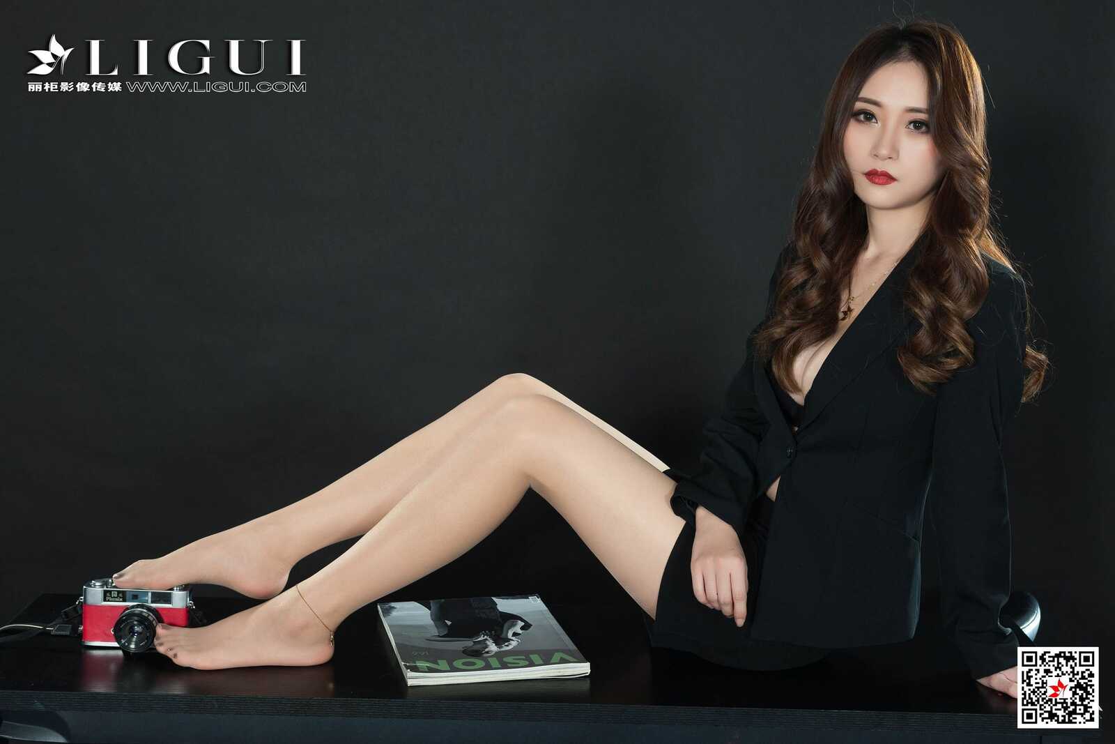 足模可可《玉足美摄》 [丽柜Ligui] 网络丽人 写真第3张