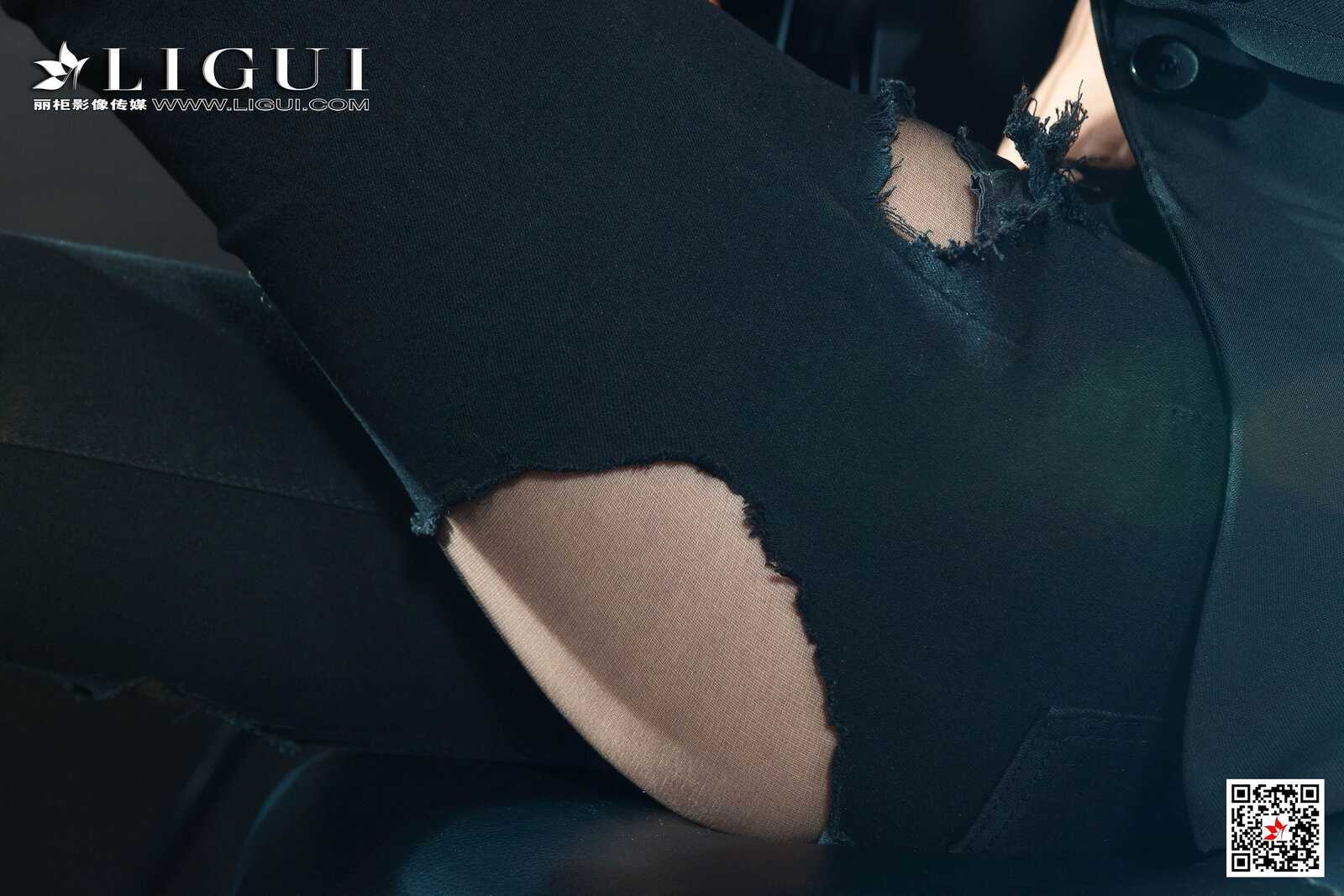 钟情《破洞牛仔黑丝OL》 [丽柜Ligui] 写真集第5张