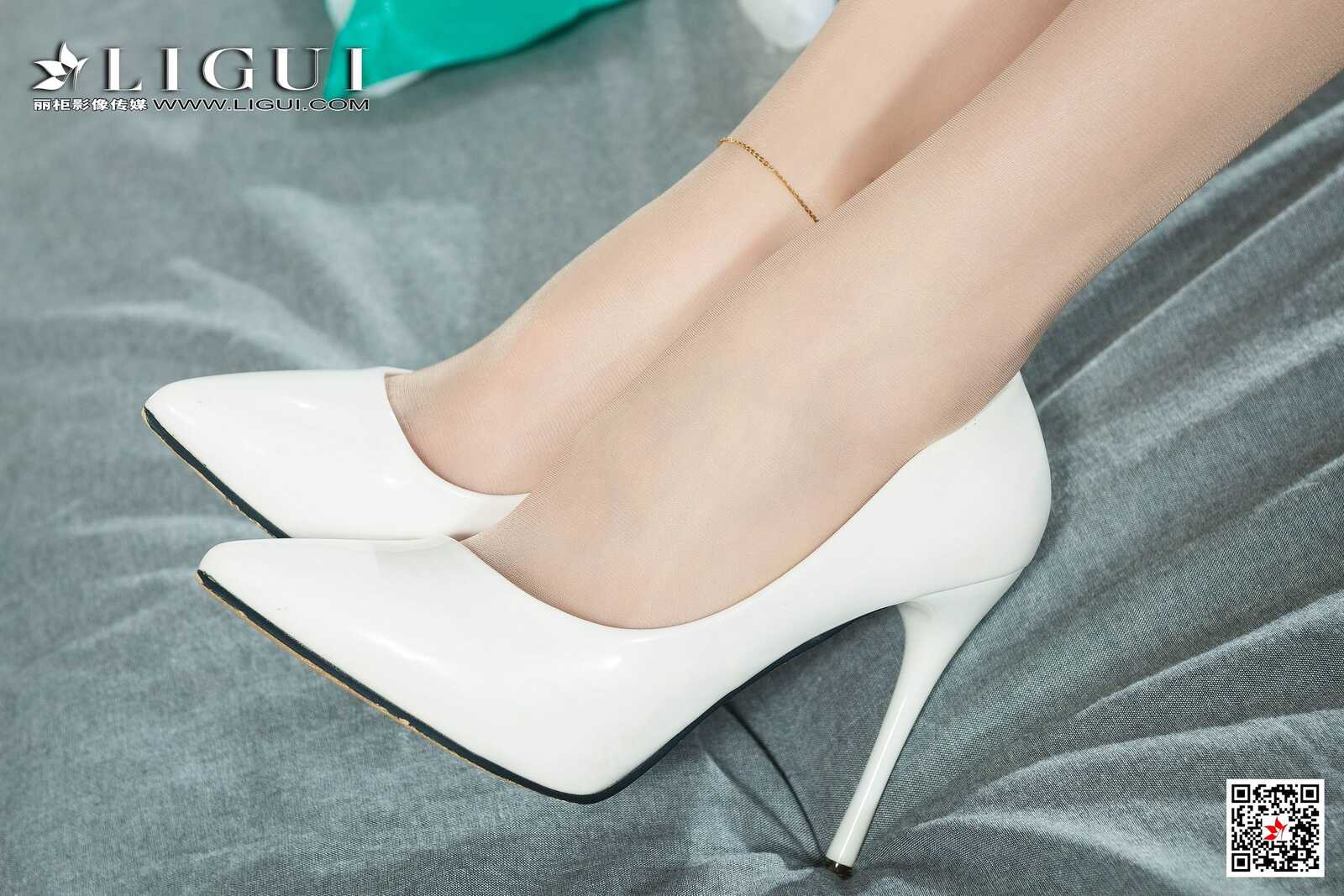 腿模兔子《护士丝足》 [丽柜Ligui] 网络丽人 写真第5张