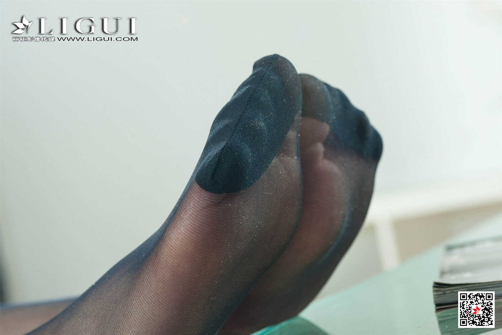 腿模沛沛《长发黑丝OL》 [丽柜Ligui] 网络丽人 写第1张