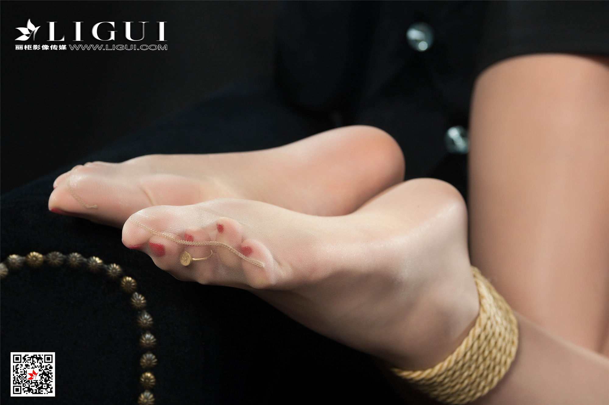 Model 允娜《OL绳艺捆绑》 [丽柜美束LIGUI] 网络丽人第4张