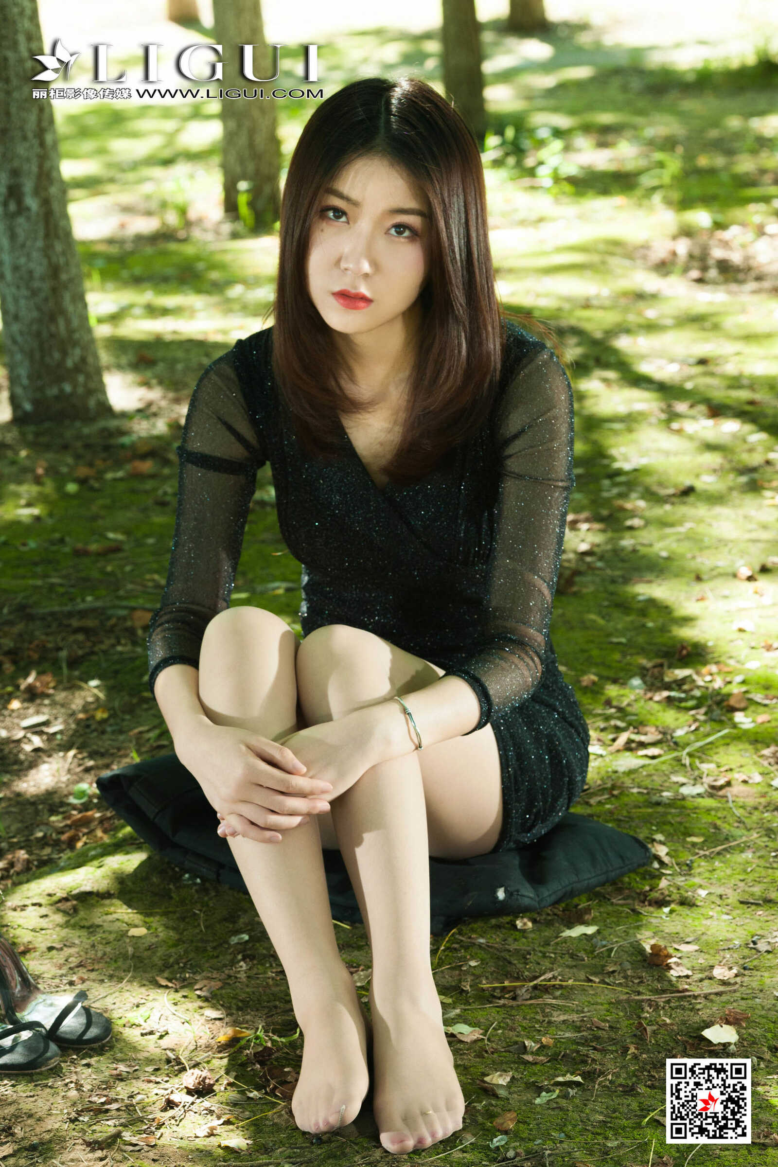 虫虫《长腿森系女神》 [丽柜Ligui] 写真集第10张
