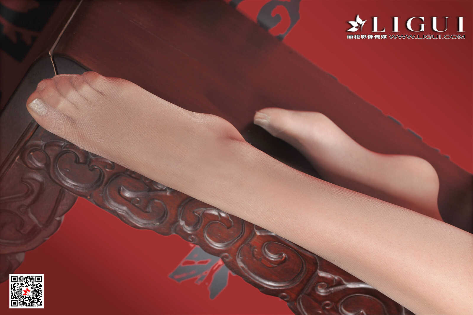 美辰《连衣裙肉丝美腿》 [丽柜Ligui] 写真集第3张