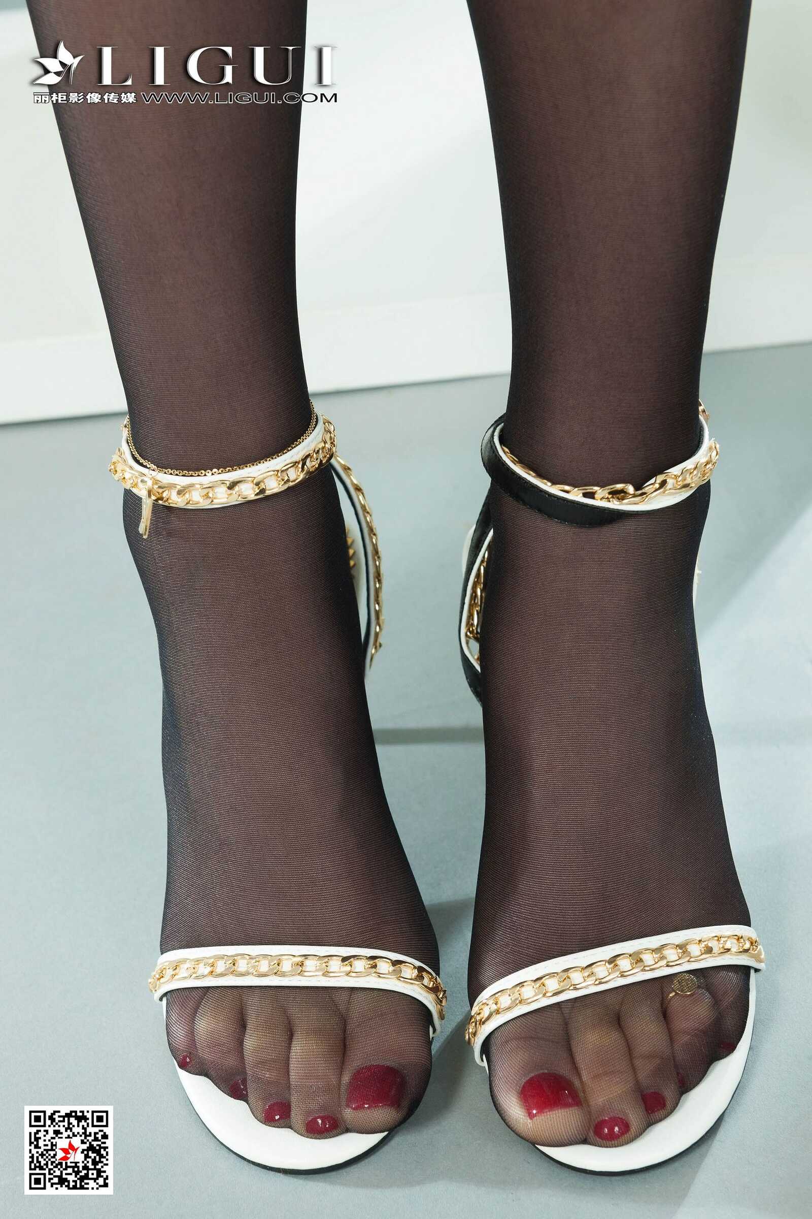 Model 文芮《黑丝袜高跟诱惑》 [丽柜LIGUI] 写真集第17张