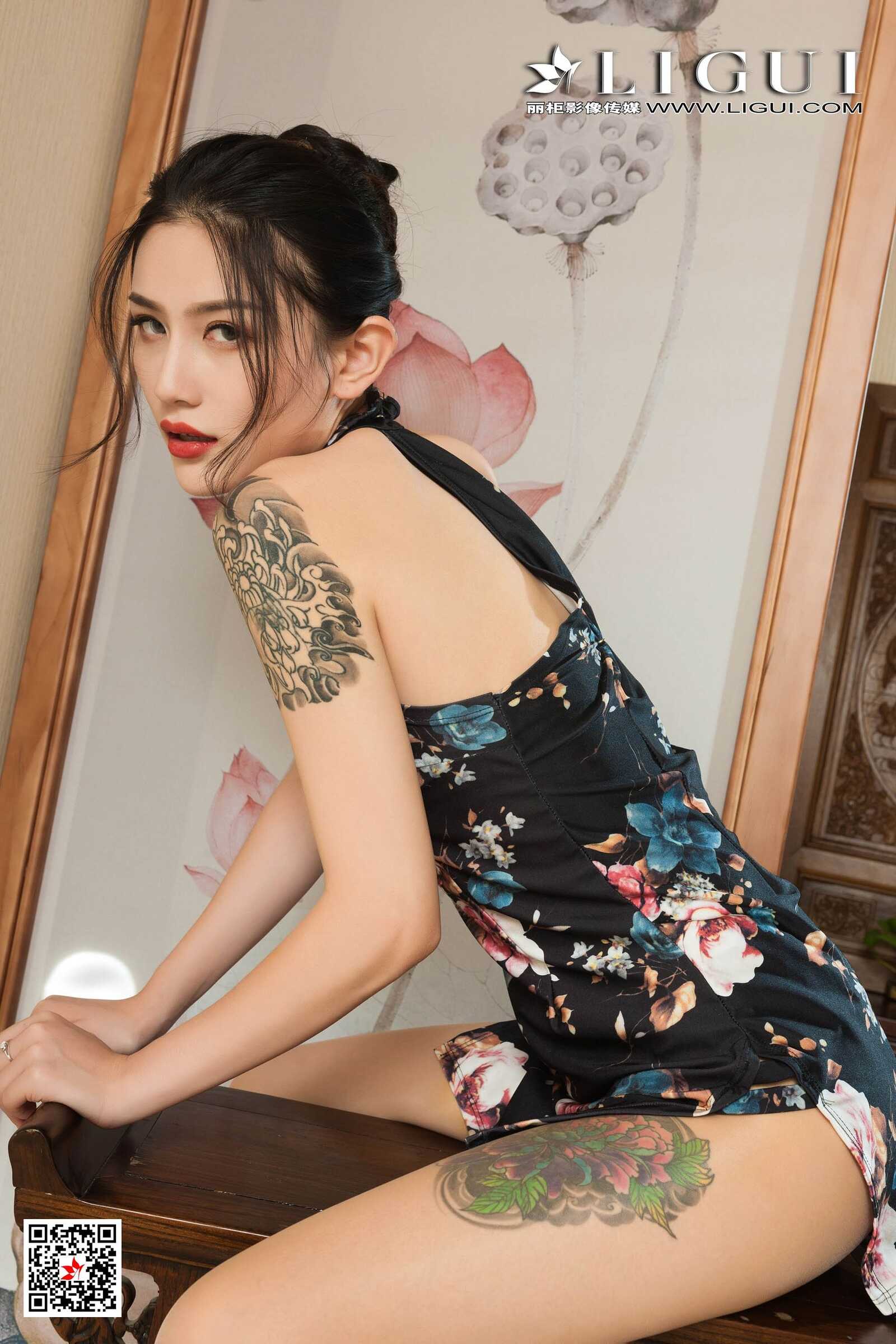 Model 甜甜《黑丝旗袍诱惑》 [丽柜Ligui] 写真集第6张