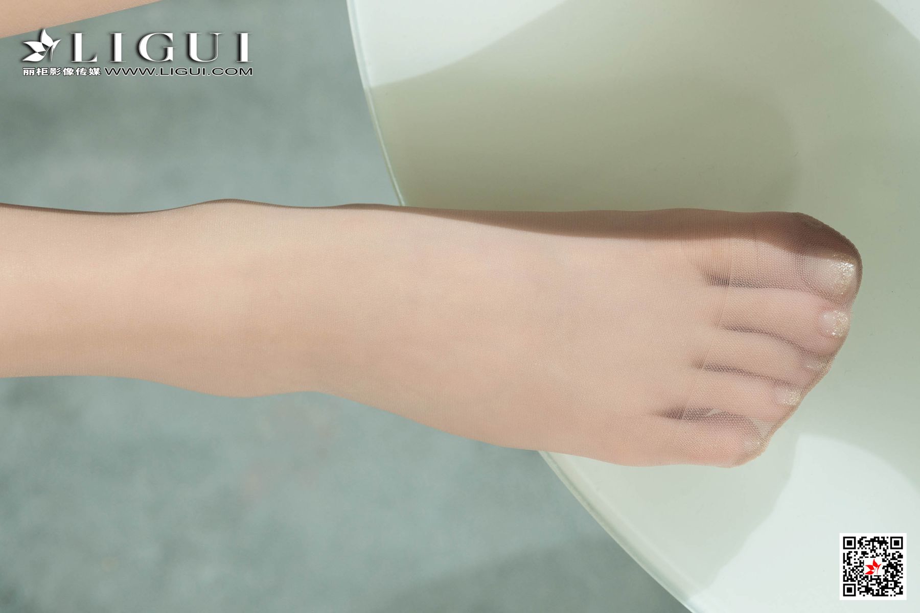 [Ligui丽柜]网络丽人 2020.12.28 Model《玉趾白丝俏佳第2张