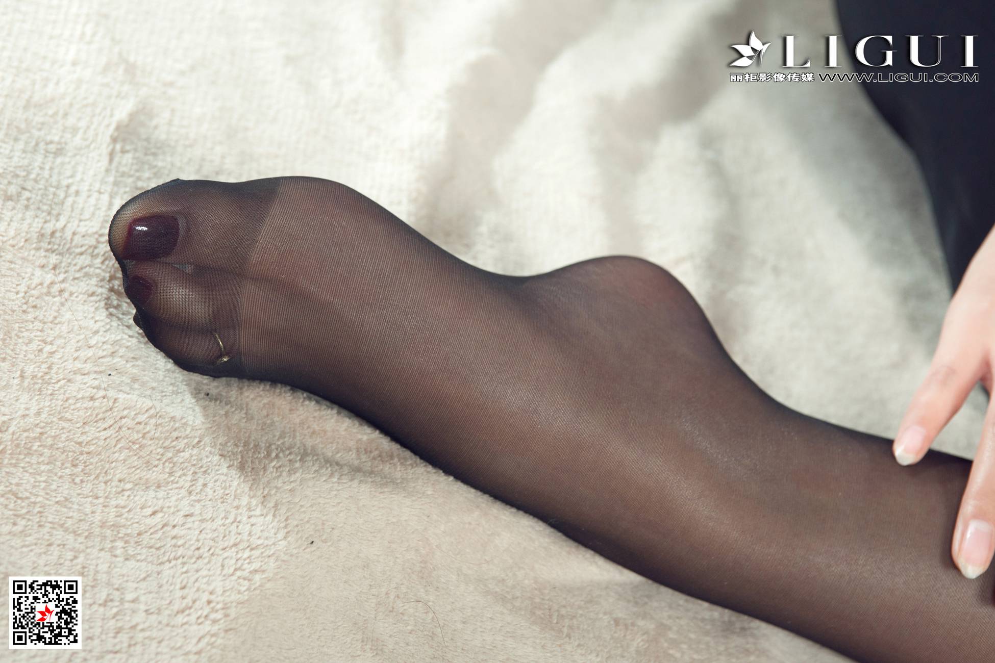 [Ligui丽柜] 2021.02.01 《职场新秀》嘤嘤 [56P]第7张