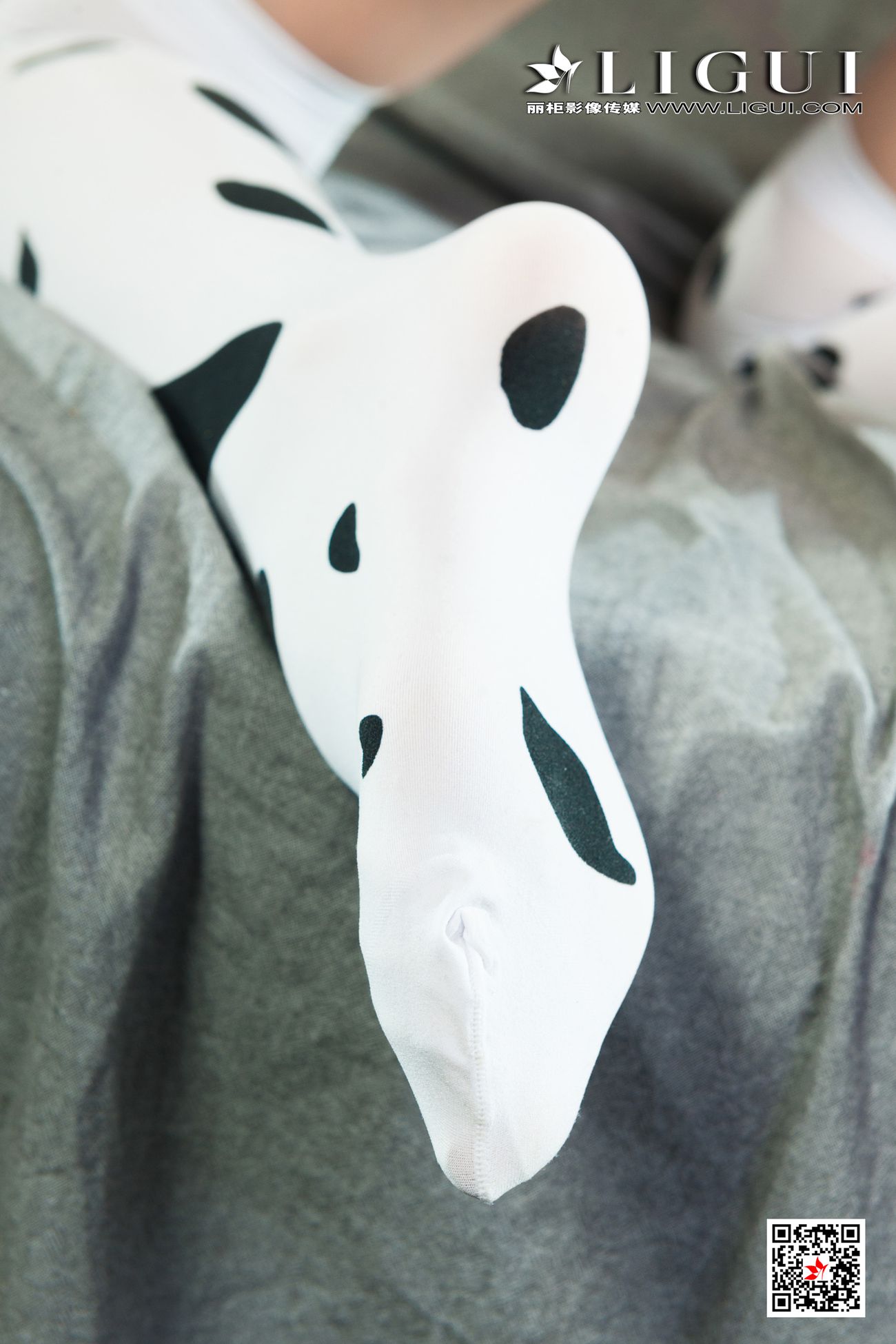 [Ligui丽柜]2021.07.21 《莲脂奶娃》凉儿 [69+1P]第6张